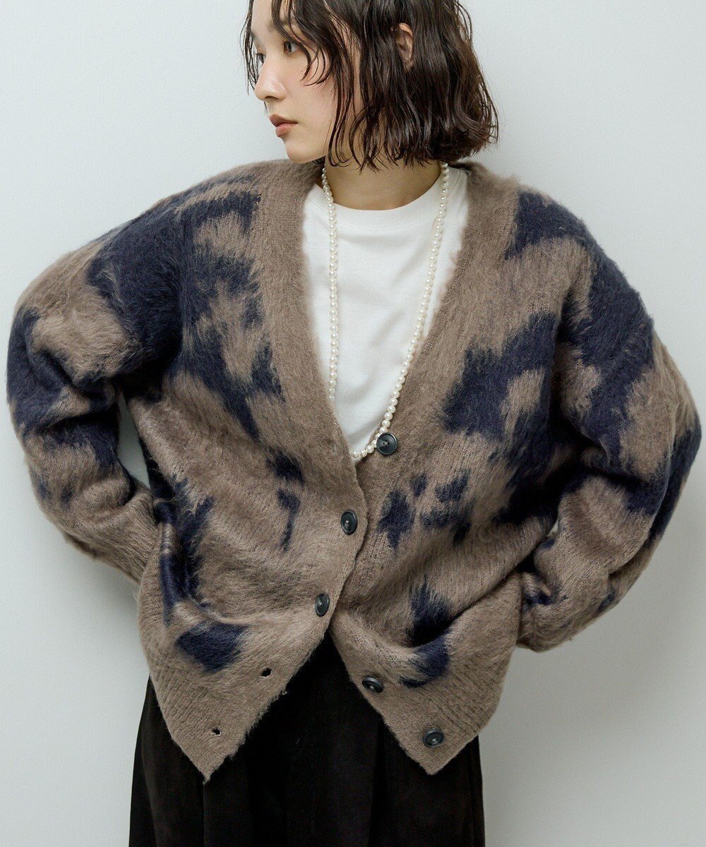 【グリーンパークス/Green Parks】のアニマル柄カーディガン 人気、トレンドファッション・服の通販 founy(ファニー) ファッション Fashion レディースファッション Fashion for Women トップス・カットソー Cut & Sew Tops ニット Knit Tops & Sweaters カーディガン・羽織り Layered Style Cardigans おすすめ Recommended / Our Picks アニマル Animal Print カーディガン Cardigan, Knitwear セーター Sweater, Knitwear ポケット Pocket, Pocket Detail A/W・秋冬 Autumn/Winter other-1|ID: prp329100004739236 ipo3291000000034325830
