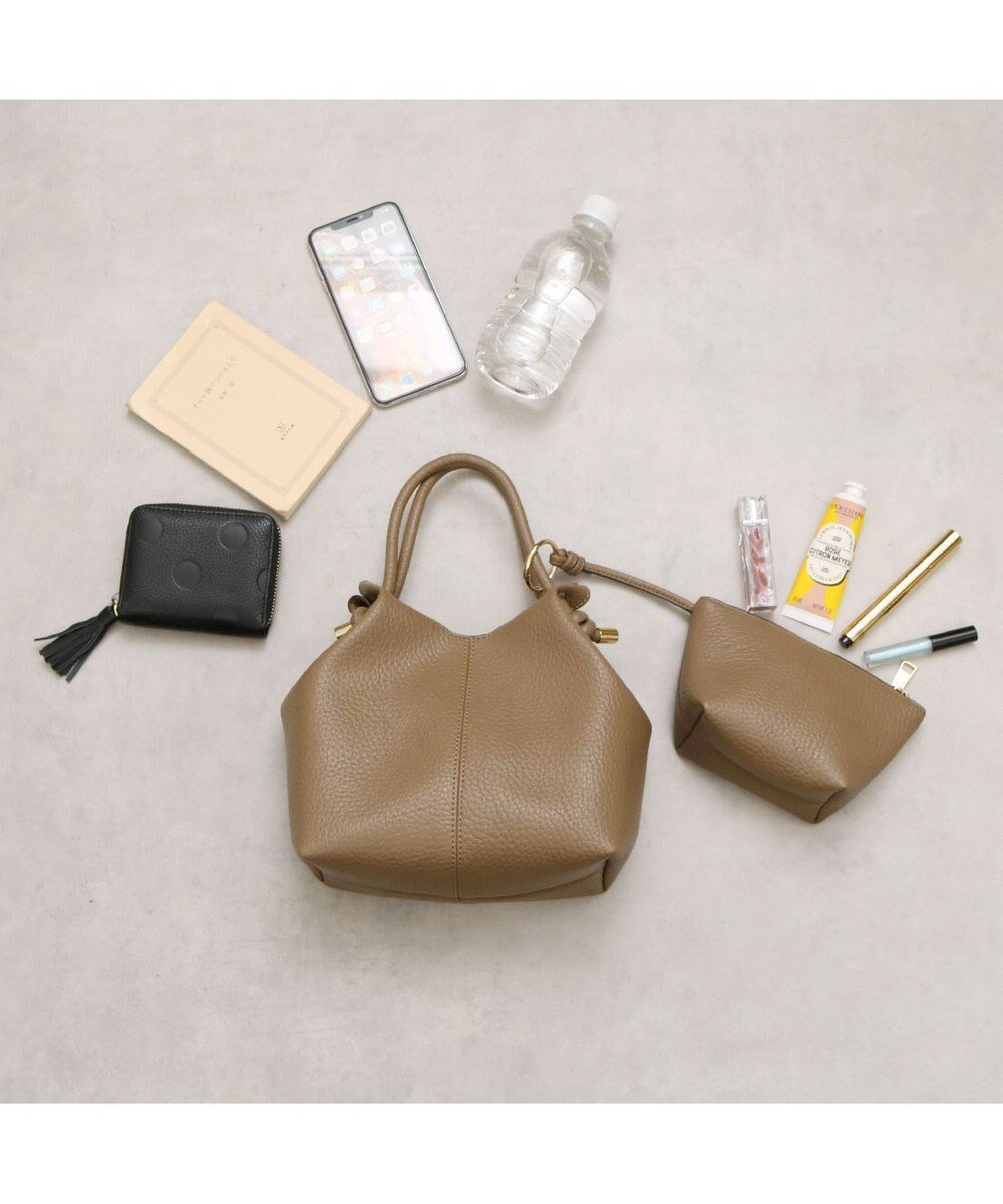 【アンビリオン/UNBILLION】のカシュカシュ cachecache / ポーチ付きノットハンドル2wayシボトート インテリア・キッズ・メンズ・レディースファッション・服の通販 founy(ファニー) ファッション Fashion レディースファッション Fashion for Women バッグ Bags ポーチ&ミニバッグ Pouches & Mini Bags カラフル Colorful Design 財布 Wallet, Purse ハンド Hand, Handmade フォルム Silhouette, Form ポーチ Pouch, Small Case ミックス Mix, Mixed Style モチーフ Motif, Design Theme リップ Lip, Lip Motif 再入荷 Restock / Back in Stock エレガント 上品 Elegant ブラウン|ID: prp329100004742496 ipo3291000000034270370