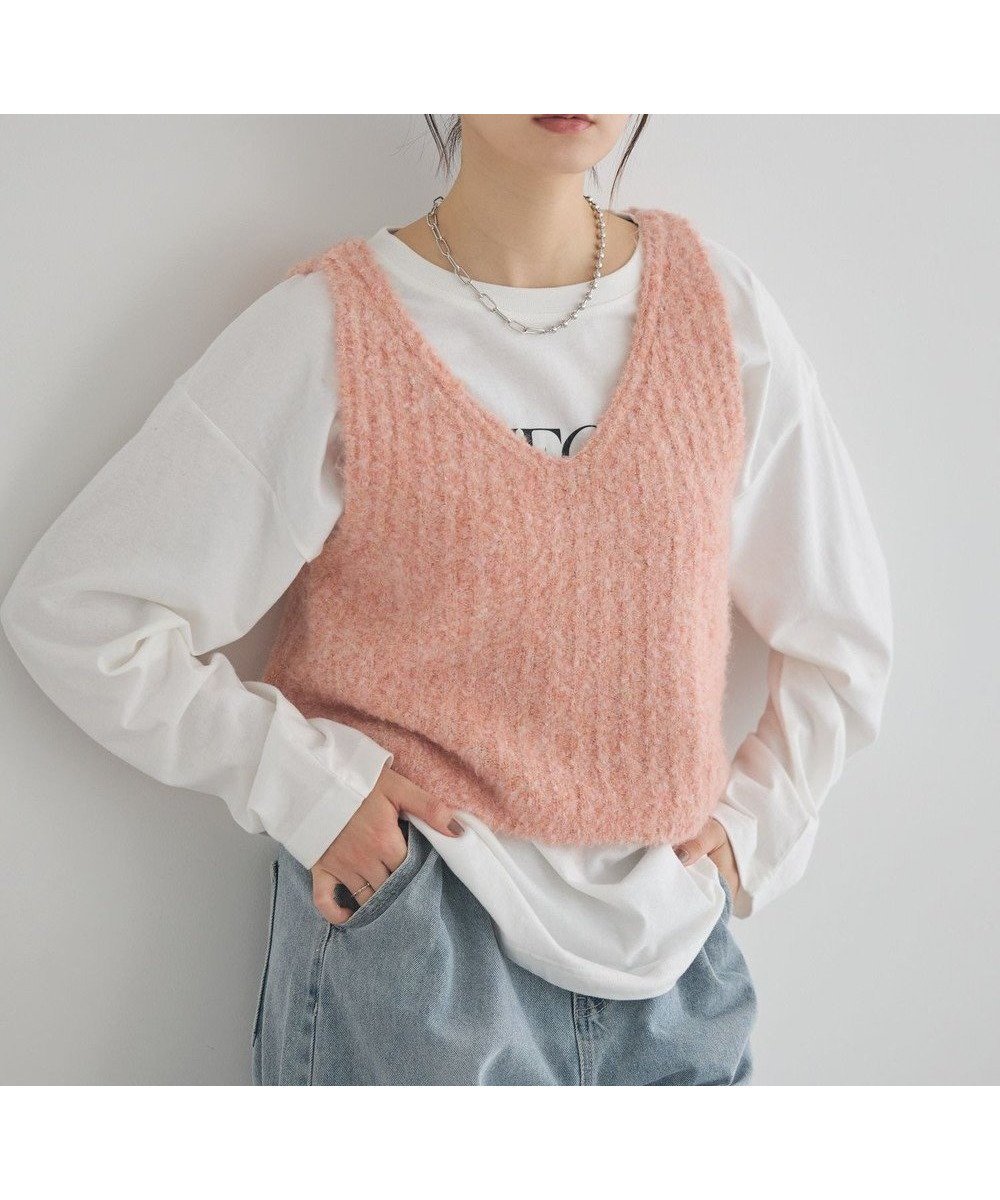 【アースミュージックアンドエコロジー/earth music&ecology】のMIXカラーブークレニットビスチェ インテリア・キッズ・メンズ・レディースファッション・服の通販 founy(ファニー) 　ファッション　Fashion　レディースファッション　Fashion for Women　アウター　Coat / Outerwear Collection　トップス・カットソー　Cut & Sew Tops　ニット　Knit Tops & Sweaters　ベスト&ジレ / 重ね着スタイル　Vests & Gilets　ビスチェ　Bustiers & Corset Tops / Layered Bustier Style　おすすめ　Recommended / Our Picks　ビスチェ　Bustier, Corset Top　フォルム　Silhouette, Form　ベスト　Vest, Waistcoat　ボトム　Bottoms, Lower Wear　ポケット　Pocket, Pocket Detail　ワイド　Wide, Wide Fit　A/W・秋冬　Autumn/Winter　Pink Orange|ID: prp329100004742521 ipo3291000000035632868