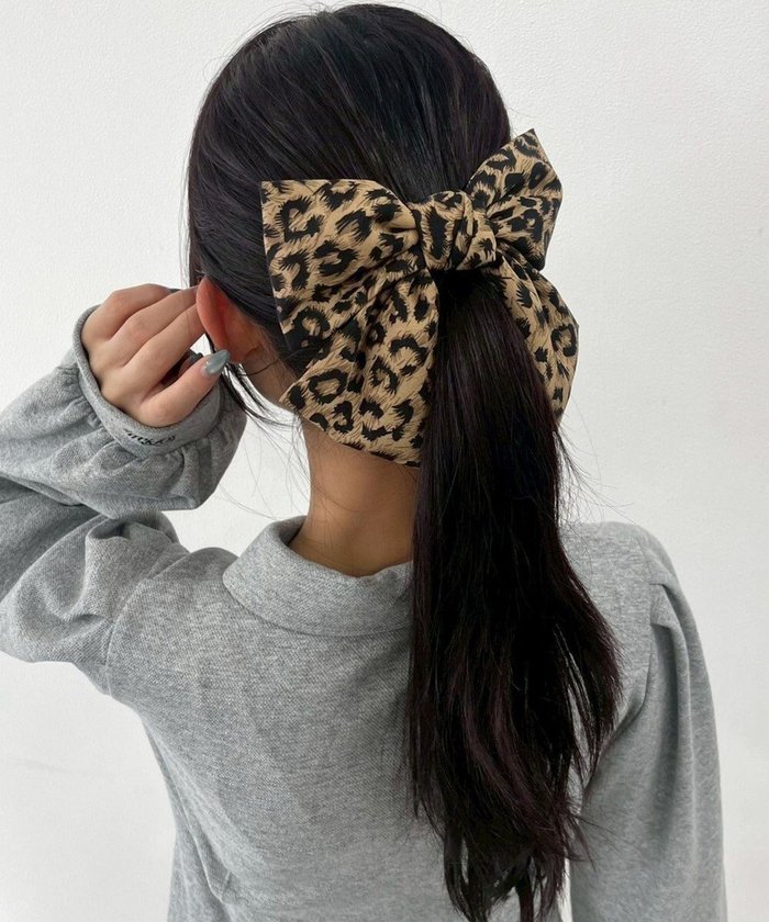 【ウィゴー/WEGO】のLレオパードBIGリボンバレッタ インテリア・キッズ・メンズ・レディースファッション・服の通販 founy(ファニー) https://founy.com/ ファッション Fashion レディースファッション Fashion for Women シュシュ&ヘアアクセ/ヘアアレンジ Scrunchies & Hair Accessories おすすめ Recommended / Our Picks アクセサリー Fashion Accessories アニマル Animal Print スマホ Smartphone, Mobile Device バレッタ Barrette, Hair Clip リボン Ribbon, Bow レオパード Leopard, Animal Print |ID: prp329100004742695 ipo3291000000034272180