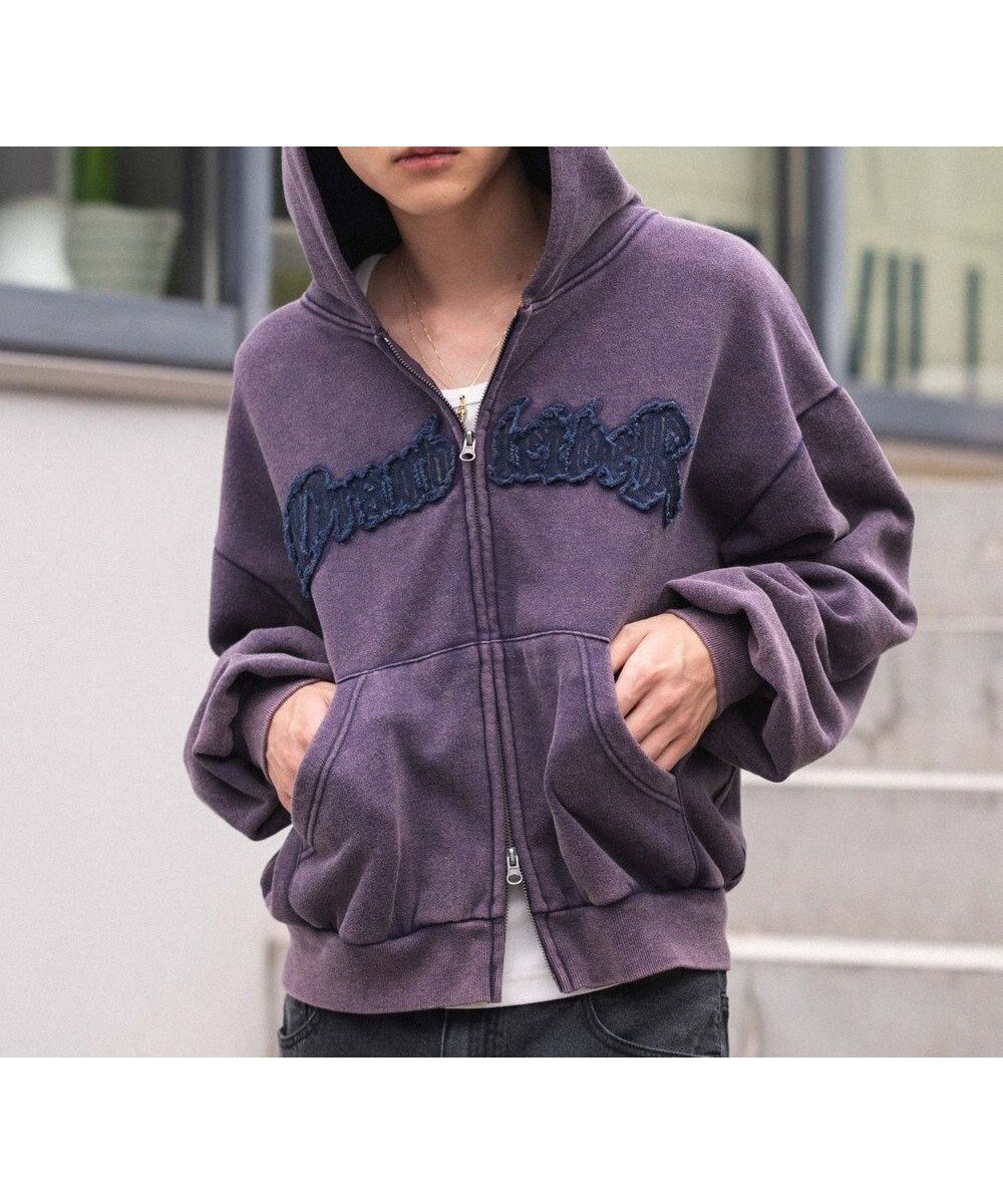 【ウィゴー/WEGO】の【ユニセックス着用ITEM/MLサイズ展開】ショートグラフィックZIPパーカー インテリア・キッズ・メンズ・レディースファッション・服の通販 founy(ファニー) 　ファッション　Fashion　レディースファッション　Fashion for Women　トップス・カットソー　Cut & Sew Tops　レディースパーカー・カジュアルフーディー　Casual Hoodies & Sweatshirts　インナー　Innerwear　ヴィンテージ　Vintage Style　秋　Autumn　グラフィック　Graphic, Graphic Design　ショート　Short, Short Length　ジップ　Zip, Zipper　スマホ　Smartphone, Mobile Device　デニム　Denim, Jeans Material　長袖　Long Sleeve, Full Sleeve　パーカー　Hoodie, Parka　ワイド　Wide, Wide Fit　冬　Winter / This Winter　A/W・秋冬　Autumn/Winter　おすすめ　Recommended / Our Picks　パープル|ID: prp329100004742839 ipo3291000000034273171