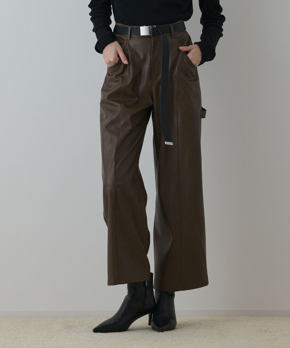【グレース コンチネンタル/GRACE CONTINENTAL】のカーブフェイクレザーパンツ インテリア・キッズ・メンズ・レディースファッション・服の通販 founy(ファニー) 　ファッション　Fashion　レディースファッション　Fashion for Women　パンツ　Pants & Trousers　トレンド　Trend, Trending Now　ドット　Polka Dot, Dot Pattern　フェイクレザー　Faux Leather, PU Leather　ルーズ　Loose, Oversized　ワイド　Wide, Wide Fit　定番　Standard, Basic Item　A/W・秋冬　Autumn/Winter　ブラウン|ID: prp329100004743071 ipo3291000000034274925