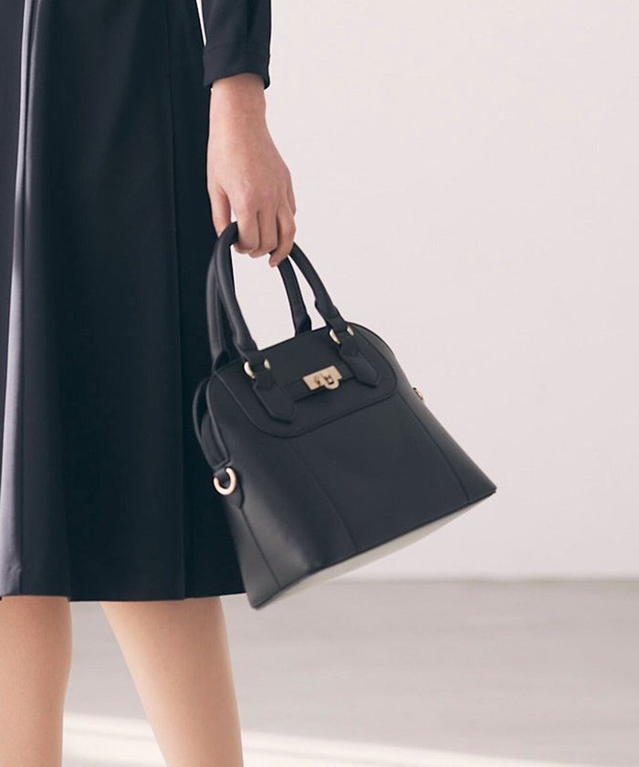 【エニィ スィス/any SiS】の【2WAY】ラインベルトブガッティ バッグ インテリア・キッズ・メンズ・レディースファッション・服の通販 founy(ファニー) https://founy.com/ ファッション Fashion レディースファッション Fashion for Women バッグ Bags ベルト&ウエストマーク Belts & Waist Accessories ショルダー Shoulder, Shoulder Strap ポケット Pocket, Pocket Detail 定番 Standard, Basic Item ビジネス 仕事 通勤 Business / Work / Commuting |ID: prp329100004743857 ipo3291000000034282773