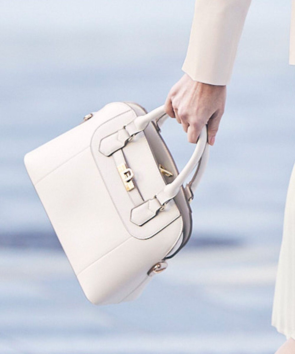 【エニィ スィス/any SiS】の【2WAY】ラインベルトブガッティ バッグ インテリア・キッズ・メンズ・レディースファッション・服の通販 founy(ファニー) 　ファッション　Fashion　レディースファッション　Fashion for Women　バッグ　Bags　ベルト&ウエストマーク　Belts & Waist Accessories　ショルダー　Shoulder, Shoulder Strap　ポケット　Pocket, Pocket Detail　定番　Standard, Basic Item　ビジネス 仕事 通勤　Business / Work / Commuting　アイボリー|ID: prp329100004743857 ipo3291000000034282776