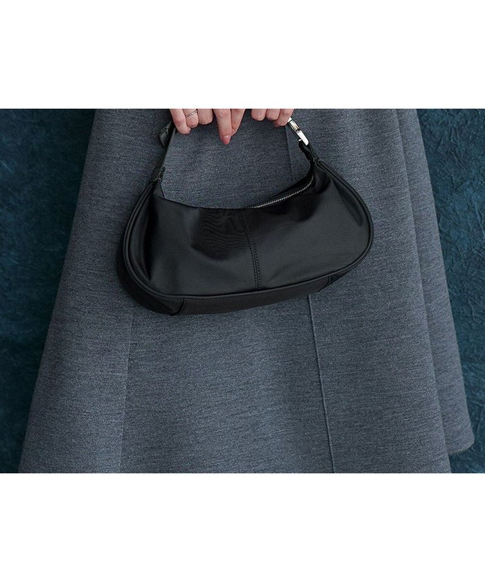 【アイシービー/iCB】の2WAYムーンバッグ インテリア・キッズ・メンズ・レディースファッション・服の通販 founy(ファニー) https://founy.com/ ファッション Fashion レディースファッション Fashion for Women バッグ Bags 2025年 2025 2025-2026秋冬・A/W Autumn/Winter 2025–26 AW25–26 おすすめ Recommended / Our Picks ショルダー Shoulder, Shoulder Strap トレンド Trend, Trending Now 旅行 Travel |ID: prp329100004743903 ipo3291000000034399059