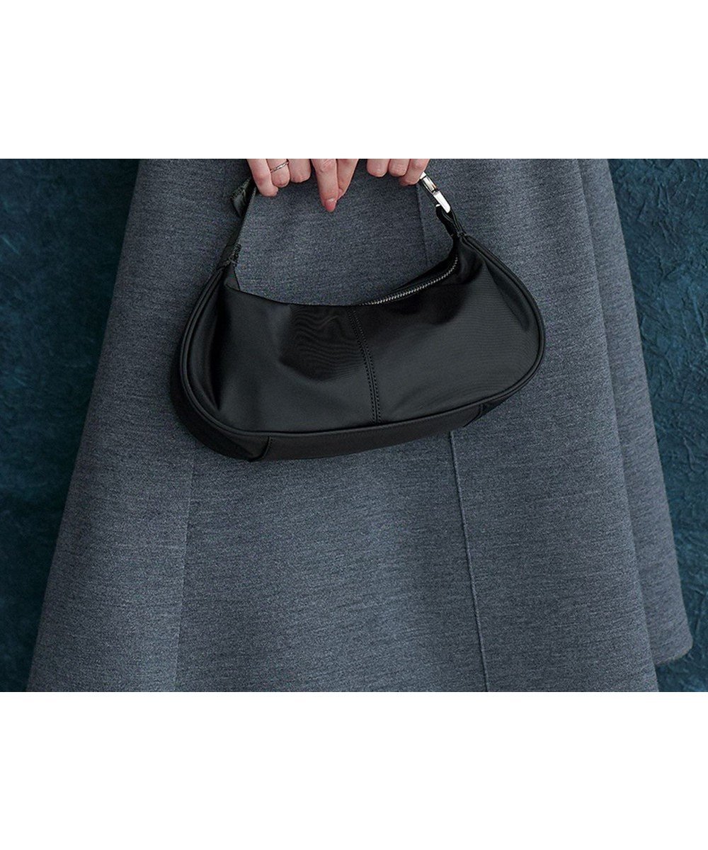 【アイシービー/iCB】の2WAYムーンバッグ インテリア・キッズ・メンズ・レディースファッション・服の通販 founy(ファニー) 　ファッション　Fashion　レディースファッション　Fashion for Women　バッグ　Bags　2025年　2025　2025-2026秋冬・A/W　Autumn/Winter 2025–26 AW25–26　おすすめ　Recommended / Our Picks　ショルダー　Shoulder, Shoulder Strap　トレンド　Trend, Trending Now　旅行　Travel　ブラック系|ID: prp329100004743903 ipo3291000000035566632