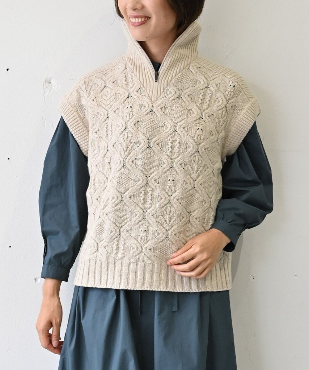 【ムーク/muuc】の5種類の模様編み パッチワーク柄ケーブル模様編みベスト インテリア・キッズ・メンズ・レディースファッション・服の通販 founy(ファニー) ファッション Fashion レディースファッション Fashion for Women アウター Coat / Outerwear Collection トップス・カットソー Cut & Sew Tops ベスト&ジレ / 重ね着スタイル Vests & Gilets キャンバス Canvas, Canvas Fabric 手編み Hand-Knitted, Handmade Knit パターン Pattern, Design Print パッチワーク Patchwork, Mixed Fabric ベスト Vest, Waistcoat レース Lace, Lace Fabric A/W・秋冬 Autumn/Winter 再入荷 Restock / Back in Stock エレガント 上品 Elegant ベージュ|ID: prp329100004744261 ipo3291000000034289398