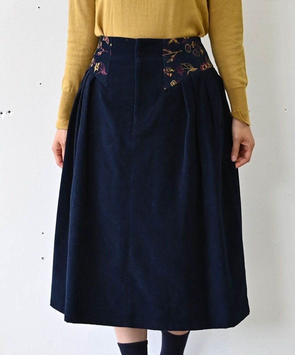 【ムーク/muuc】の〈遠州織物の工場で織られた上質なコットンコーデュロイ生地〉花刺繍スカート(セットアップ可能) インテリア・キッズ・メンズ・レディースファッション・服の通販 founy(ファニー) ファッション Fashion レディースファッション Fashion for Women アウター Coat / Outerwear Collection コート・ロングコート・ピーコート Long Coats, Peacoats & More レディースジャケット・軽アウター Jackets トレンチコート / 春秋の定番アウター Trench Coats セットアップ Matching Sets スカート・ミニ/ミディ/マキシ Skirts / Mini, Midi & Maxi Skirts キャンバス Canvas, Canvas Fabric キュプラ Cupro, Eco Fabric クラシカル Classical, Vintage-Inspired クラシック Classic, Timeless Style コーデュロイ Corduroy, Cord Fabric ジャケット Jacket, Outerwear セットアップ Set-Up, Coordinated Outfit 手編み Hand-Knitted, Handmade Knit パターン Pattern, Design Print ヨーク Yoke, Yoke Design A/W・秋冬 Autumn/Winter 再入荷 Restock / Back in Stock エレガント 上品 Elegant ネイビー|ID: prp329100004745041 ipo3291000000034300092