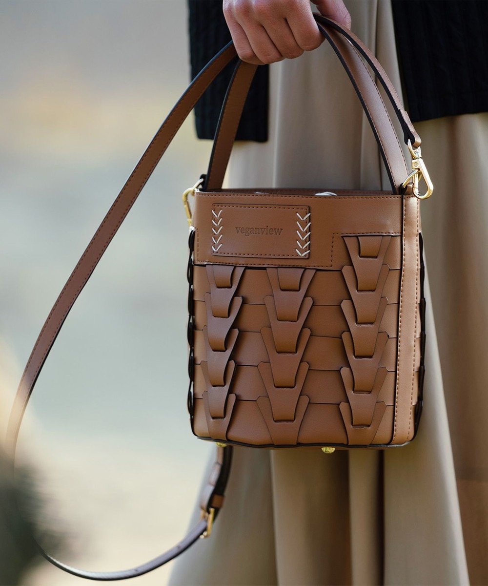 【ラ バガジェリー/LA BAGAGERIE】の【veganview】v piece mesh bucket bag インテリア・キッズ・メンズ・レディースファッション・服の通販 founy(ファニー) ファッション Fashion レディースファッション Fashion for Women バッグ Bags 巾着 Drawstring Bag, Kinchaku 軽量 Lightweight, Ultra Light 定番 Standard, Basic Item ポケット Pocket, Pocket Detail メッシュ Mesh, Net Fabric モチーフ Motif, Design Theme キャメル|ID: prp329100004745646 ipo3291000000034308773