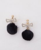 【メゾンドフルール/Maison de FLEUR】のフェイクファービジューリボンイヤリング Black|ID: prp329100004745676 ipo3291000000035827741