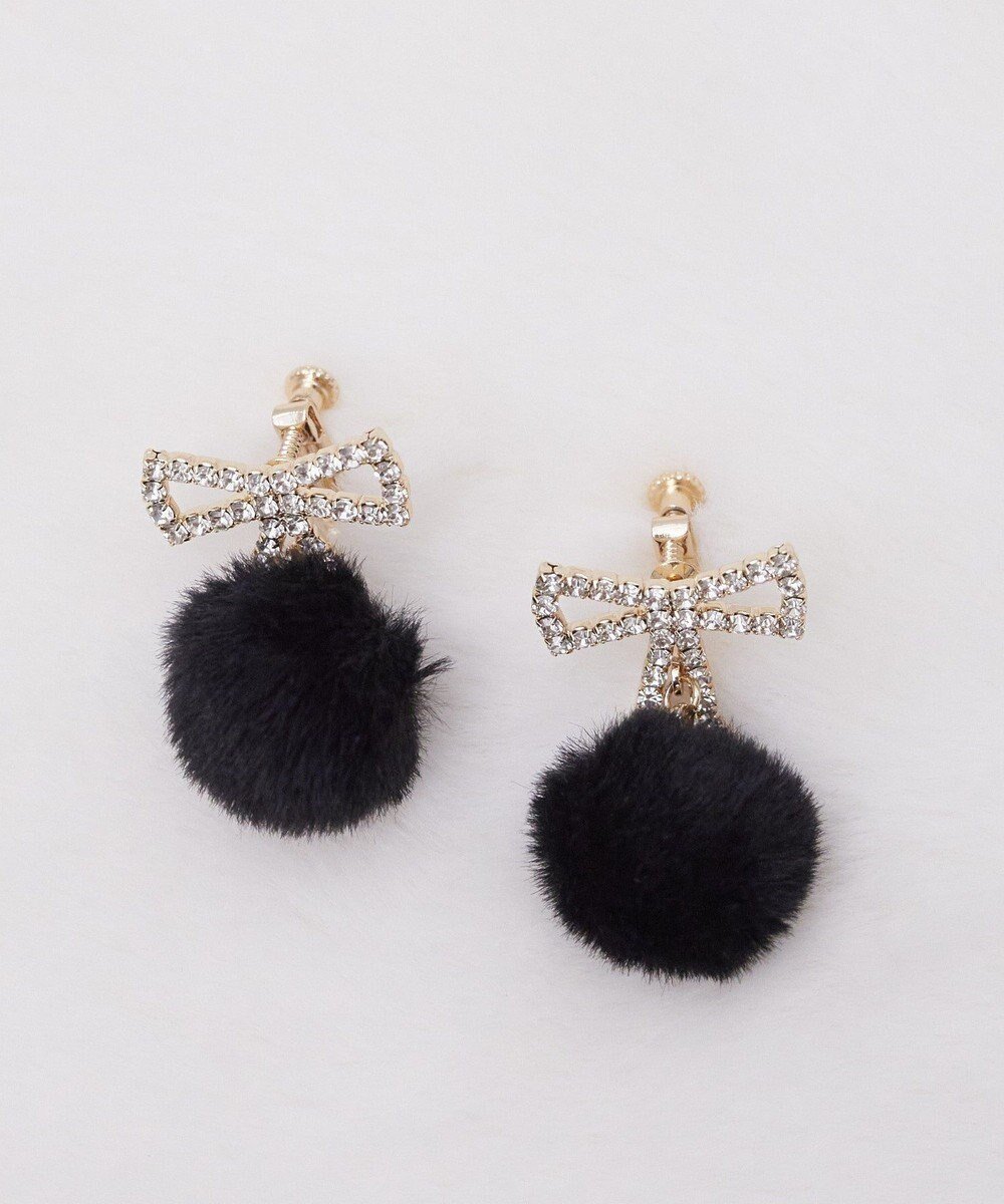 【メゾンドフルール/Maison de FLEUR】のフェイクファービジューリボンイヤリング インテリア・キッズ・メンズ・レディースファッション・服の通販 founy(ファニー) 　ファッション　Fashion　レディースファッション　Fashion for Women　ジュエリー　Jewelry　ファッションリング　Fashion Rings　イヤリング・フープ・ドロップタイプ　Hoop, Drop & Clip Earrings　おすすめ　Recommended / Our Picks　アクセサリー　Fashion Accessories　イヤリング　Earrings　リボン　Ribbon, Bow　エレガント 上品　Elegant　Black|ID: prp329100004745676 ipo3291000000035827741