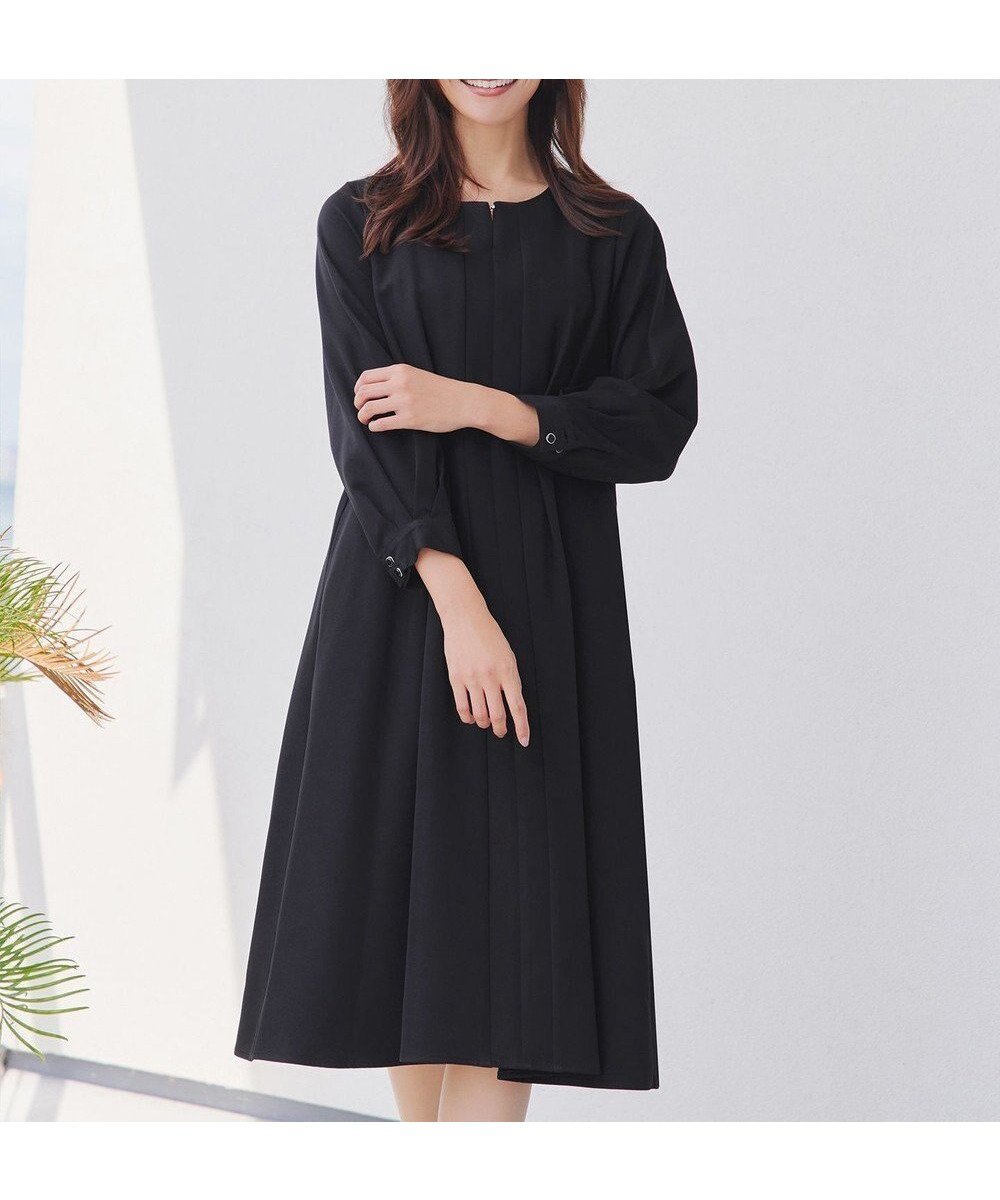 【ティアクラッセ/Tiaclasse】の【洗える】ビジュー付きフロント切替タックワンピース インテリア・キッズ・メンズ・レディースファッション・服の通販 founy(ファニー) ファッション Fashion レディースファッション Fashion for Women ワンピース Dresses アクセサリー Fashion Accessories オケージョン Occasion Wear 洗える Machine Washable 秋 Autumn カーディガン Cardigan, Knitwear 切替 Switching, Contrast Panel シェイプ Shape, Slim Fit シューズ Shoes, Footwear シンプル Simple, Minimal ストーン Stone, Gem-Like スリーブ Sleeve, Long Sleeve / Short Sleeve チュニック Tunic, Long Top 長袖 Long Sleeve, Full Sleeve ビジュー Bijou, Jewel-like Accent フェミニン Feminine, Girly フラット Flat, Flat Shoes フロント Front, Front Design ポケット Pocket, Pocket Detail ラウンド Round, Round Neck 冬 Winter / This Winter A/W・秋冬 Autumn/Winter 再入荷 Restock / Back in Stock おすすめ Recommended / Our Picks エレガント 上品 Elegant セレモニー Ceremony 新作・新入荷 New Arrivals / New In ビジネス 仕事 通勤 Business / Work / Commuting ブラック|ID: prp329100004745706 ipo3291000000034309261
