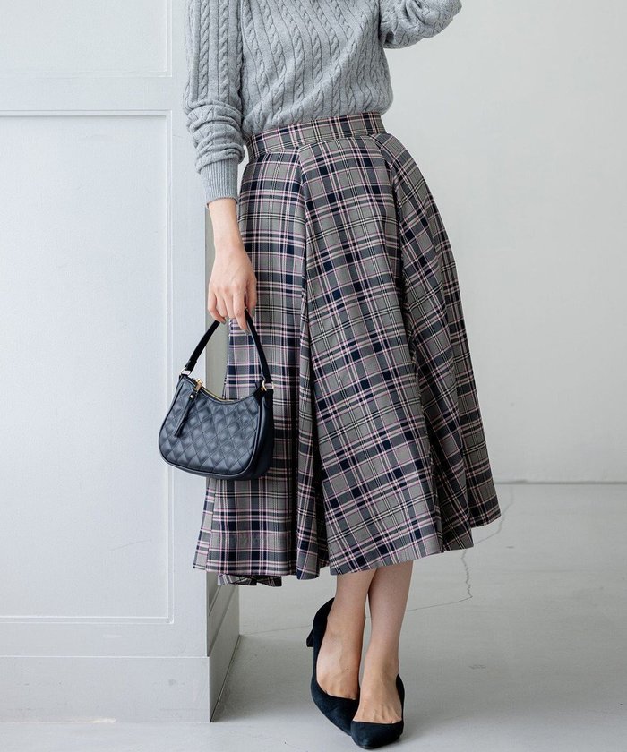 【組曲/KUMIKYOKU】のシアーツイルチェック フレアスカート インテリア・キッズ・メンズ・レディースファッション・服の通販 founy(ファニー) https://founy.com/ ファッション Fashion レディースファッション Fashion for Women スカート Skirts Aライン・フレアスカート A-Line & Flared Skirts キュプラ Cupro, Eco Fabric チェック Check, Plaid, Tartan ドレープ Drape, Draping Fabric ハイネック High Neck, Mock Neck パターン Pattern, Design Print フレア Flare, Flared A/W・秋冬 Autumn/Winter エレガント 上品 Elegant |ID: prp329100004745932 ipo3291000000034311170