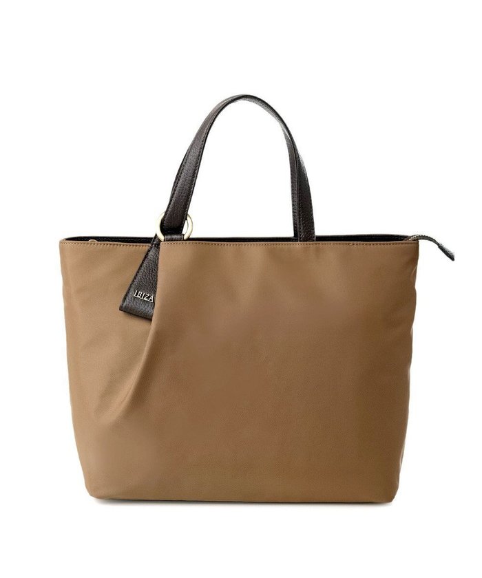 【イビサ/IBIZA】のディアリオ ナイロン ハンドバッグ インテリア・キッズ・メンズ・レディースファッション・服の通販 founy(ファニー) https://founy.com/ ファッション Fashion レディースファッション Fashion for Women バッグ Bags スマート Smart, Elegant ツイル Twist, Twisted Detail 定番 Standard, Basic Item 人気 Popular, Best Seller フィット Fit, Slim Fit フロント Front, Front Design ポケット Pocket, Pocket Detail マグネット Magnet, Magnetic Closure ワーク Workwear, Utility Style おすすめ Recommended / Our Picks エレガント 上品 Elegant ビジネス 仕事 通勤 Business / Work / Commuting |ID: prp329100004746134 ipo3291000000034312399