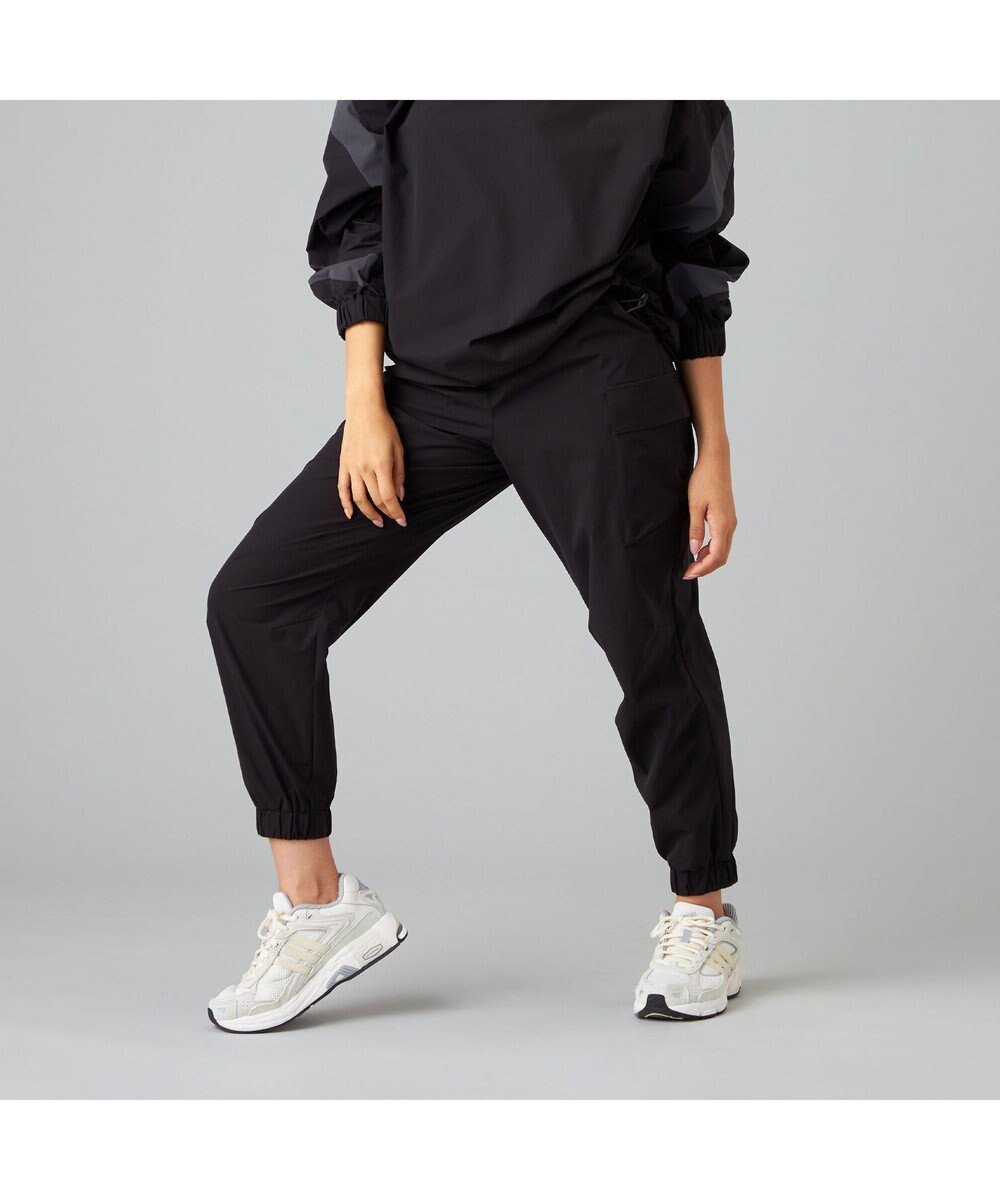 【チャコット/Chacott】のChacott BALANCE ダンサーズタフタジョガーパンツ インテリア・キッズ・メンズ・レディースファッション・服の通販 founy(ファニー) 　ファッション　Fashion　レディースファッション　Fashion for Women　パンツ　Pants & Trousers　アウトドア　Outdoor Clothing　カーゴパンツ　Cargo Pants, Utility Pants　軽量　Lightweight, Ultra Light　ストレッチ　Stretch, Stretchy Fabric　タフタ　Taffeta, Structured Fabric　パウダー　Powder, Soft Tone　ポケット　Pocket, Pocket Detail　ブラック|ID: prp329100004746202 ipo3291000000034312717