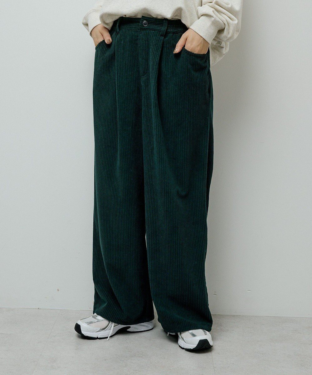 【グリーンパークス/Green Parks】の太畝コーデュロイカラーパンツ インテリア・キッズ・メンズ・レディースファッション・服の通販 founy(ファニー) 　ファッション　Fashion　レディースファッション　Fashion for Women　パンツ　Pants & Trousers　新作・新入荷　New Arrivals / New In　おすすめ　Recommended / Our Picks　コーデュロイ　Corduroy, Cord Fabric　フォルム　Silhouette, Form　ポケット　Pocket, Pocket Detail　ループ　Loop, Loop Knit　ワイド　Wide, Wide Fit　A/W・秋冬　Autumn/Winter　Dark Green|ID: prp329100004746238 ipo3291000000034312928
