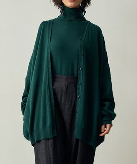 【ムーク/muuc】の〈極上メリノウール〉Vネックオーバーサイズカーディガン〈ゆったり体型カバー〉〈アンサンブル可能〉〈透かし編み〉 人気、トレンドファッション・服の通販 founy(ファニー) ファッション Fashion レディースファッション Fashion for Women トップス・カットソー Cut & Sew Tops カーディガン・羽織り Layered Style Cardigans アンサンブルニット Knit Ensembles & Twin Sets Vネックトップス V-Neck Tops / V-Cut Neckline Shirts アンサンブル Ensemble Set イタリア Italy エレガント 上品 Elegant カーディガン Cardigan, Knitwear シンプル Simple, Minimal 透かし Cut-Out, Lacework タートル Turtleneck, Turtle Collar なめらか Smooth, Silky Texture バランス Balance, Style Balance リラックス Relax, Relaxed Fit A/W・秋冬 Autumn/Winter S/S・春夏 SS, Spring/Summer, Warm Season おすすめ Recommended / Our Picks 夏 Summer |ID:prp329100004746244