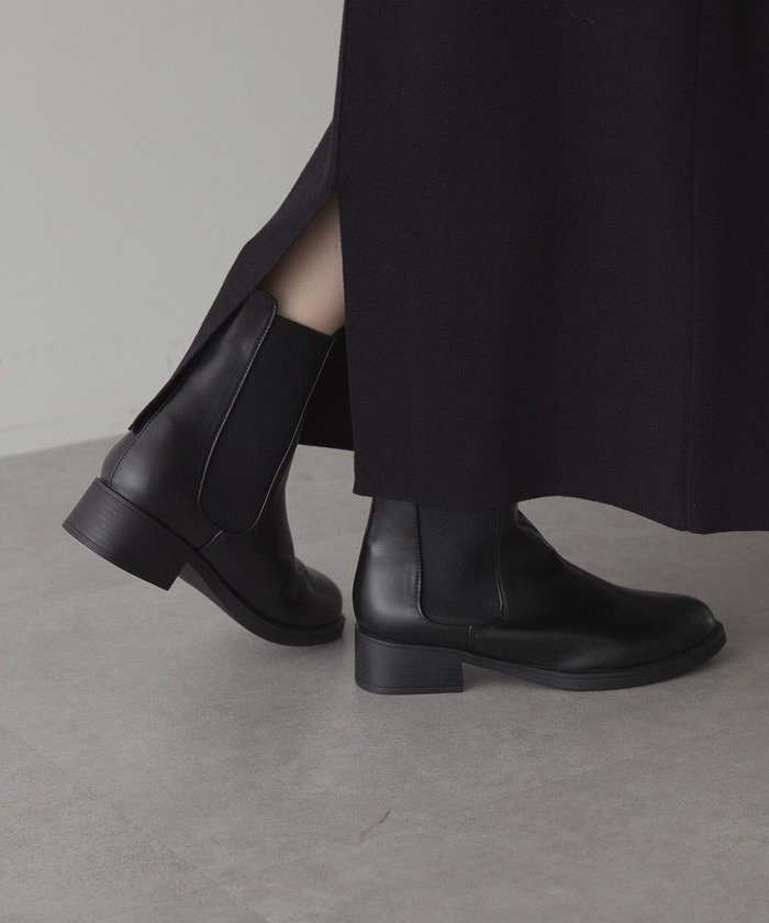 【アメリカンホリック/AMERICAN HOLIC】のサイドゴアブーツ インテリア・キッズ・メンズ・レディースファッション・服の通販 founy(ファニー) https://founy.com/ ファッション Fashion レディースファッション Fashion for Women アメリカン American Style スタイリッシュ Stylish, Fashionable 人気 Popular, Best Seller フェイクレザー Faux Leather, PU Leather フォルム Silhouette, Form マニッシュ Mannish, Boyish A/W・秋冬 Autumn/Winter おすすめ Recommended / Our Picks |ID: prp329100004746309 ipo3291000000035632023