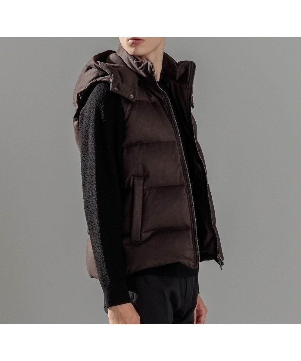 【ジョゼフ オム/JOSEPH HOMME / MEN】のコマスエード ダウンベスト インテリア・キッズ・メンズ・レディースファッション・服の通販 founy(ファニー) 　ファッション　Fashion　メンズファッション　Fashion for Men　アウター　Men's Coats Outerwear　シャーリング　Shirring, Ruched　シンプル　Simple, Minimal　ジップ　Zip, Zipper　ジャケット　Jacket, Outerwear　スタンド　Stand Collar, Upright Stand　ストレッチ　Stretch, Stretchy Fabric　スポーティ　Sporty, Casual Athletic　ダウン　Down, Puffer　ドローコード　Drawcord, Drawstring Cord　フェザー　Feather, Feather Detail　フロント　Front, Front Design　ベスト　Vest, Waistcoat　ベーシック　Basic, Essential　A/W・秋冬　Autumn/Winter　グレー系|ID: prp329100004747159 ipo3291000000034322056