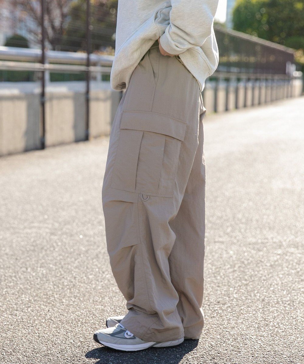 【ウィゴー/WEGO / MEN】のナイロンカーゴパンツ 人気、トレンドファッション・服の通販 founy(ファニー) 　ファッション　Fashion　メンズファッション　Fashion for Men　ボトムス　Bottoms　春　Spring　秋　Autumn　カーゴパンツ　Cargo Pants, Utility Pants　スマホ　Smartphone, Mobile Device　セットアップ　Set-Up, Coordinated Outfit　トレンド　Trend, Trending Now　ドット　Polka Dot, Dot Pattern　ドローコード　Drawcord, Drawstring Cord　人気　Popular, Best Seller　フレア　Flare, Flared　ブルゾン　Blouson, Bomber Jacket　ベスト　Vest, Waistcoat　ポケット　Pocket, Pocket Detail　無地　Plain, Solid Color　ワイド　Wide, Wide Fit　S/S・春夏　SS, Spring/Summer, Warm Season　プチプライス・低価格　Affordable / Budget Price　夏　Summer　 other-1|ID: prp329100004747172 ipo3291000000034322138