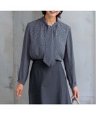 【23区/NIJYUSANKU】の【洗える】スクエアチェーンプリント ブラウス 人気、トレンドファッション・服の通販 founy(ファニー) ファッション Fashion レディースファッション Fashion for Women トップス・カットソー Cut & Sew Tops シャツ・ブラウス・オフィスカジュアル Elegant Blouses & Button-Ups 洗える Machine Washable シルク Silk, 100% Silk ジョーゼット Georgette, Semi-Sheer Fabric チェーン Chain, Chain Strap ハンド Hand, Handmade プリント Print, Printed Pattern ボトム Bottoms, Lower Wear A/W・秋冬 Autumn/Winter 2024年 2024 2024-2025秋冬・A/W Autumn/Winter 2024–25 AW24–25 thumbnail ネイビー系|ID: prp329100004747187 ipo3291000000034322416