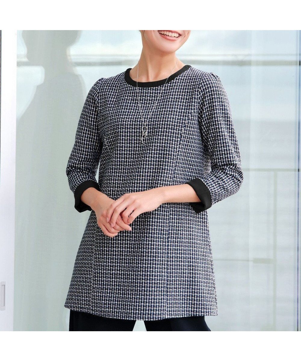 【ティアクラッセ/Tiaclasse】の【洗える】ツイードチュニック インテリア・キッズ・メンズ・レディースファッション・服の通販 founy(ファニー) ファッション Fashion レディースファッション Fashion for Women トップス・カットソー Cut & Sew Tops シャツ・ブラウス・オフィスカジュアル Elegant Blouses & Button-Ups アクセサリー Fashion Accessories オケージョン Occasion Wear 洗える Machine Washable 秋 Autumn カフス Cuff Design チュニック Tunic, Long Top ツイード Twill, Twill Weave フォーマル Formal, Dressy ポケット Pocket, Pocket Detail ラウンド Round, Round Neck 冬 Winter / This Winter A/W・秋冬 Autumn/Winter エレガント 上品 Elegant ネイビー|ID: prp329100004747202 ipo3291000000034322830