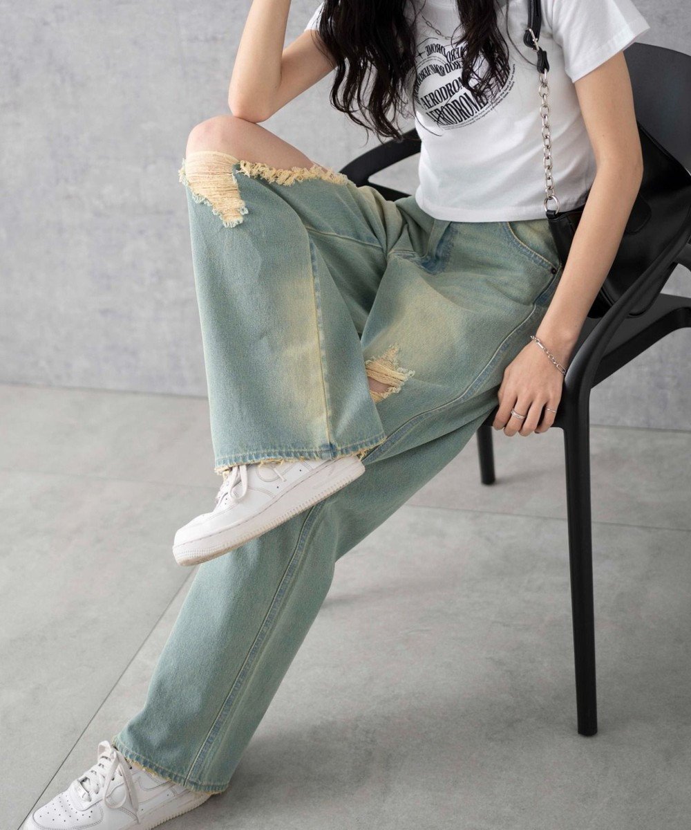 【ウィゴー/WEGO】のヴィンテージウォッシュダメージデニムパンツ インテリア・キッズ・メンズ・レディースファッション・服の通販 founy(ファニー) 　ファッション　Fashion　レディースファッション　Fashion for Women　パンツ　Pants & Trousers　デニムパンツ・ジーンズ・美脚デニム　Denim Jeans & Pants　サンダル　Sandals, Summer Shoes　シューズ　Shoes, Footwear　スマホ　Smartphone, Mobile Device　ダメージ　Distressed, Destroyed　デニム　Denim, Jeans Material　トレンド　Trend, Trending Now　今季　This Season, Current Season　夏　Summer　春　Spring　S/S・春夏　SS, Spring/Summer, Warm Season　デニム淡加工色|ID: prp329100004747222 ipo3291000000034323467
