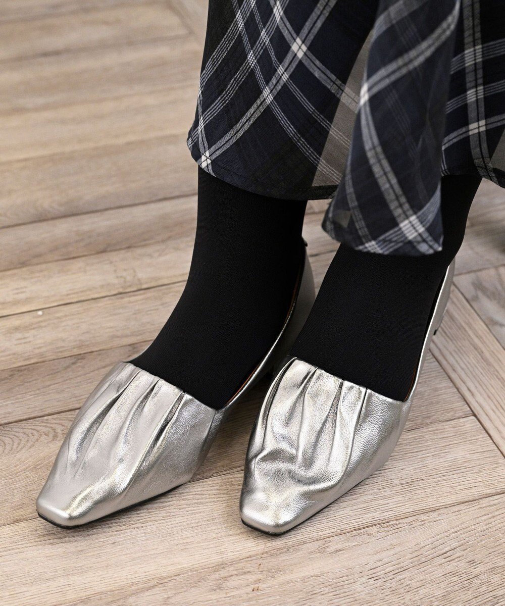 【アポム/APOM】の本革ソフトプリーツフラットパンプス20 インテリア・キッズ・メンズ・レディースファッション・服の通販 founy(ファニー) ファッション Fashion レディースファッション Fashion for Women インソール Shoe Insole クッション Cushion, Throw Pillow シューズ Shoes, Footwear シンプル Simple, Minimal バランス Balance, Style Balance フェミニン Feminine, Girly フラット Flat, Flat Shoes プリーツ Pleats, Pleated リラックス Relax, Relaxed Fit シルバー|ID: prp329100004748701 ipo3291000000034474700