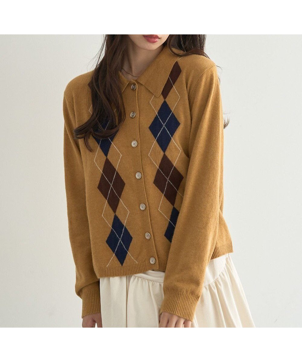 【アースミュージックアンドエコロジー/earth music&ecology】の襟付きアーガイルニットカーディガン インテリア・キッズ・メンズ・レディースファッション・服の通販 founy(ファニー) ファッション Fashion レディースファッション Fashion for Women トップス・カットソー Cut & Sew Tops ニット Knit Tops & Sweaters カーディガン・羽織り Layered Style Cardigans おすすめ Recommended / Our Picks カーディガン Cardigan, Knitwear スラックス Slacks, Dress Pants フロント Front, Front Design ポケット Pocket, Pocket Detail A/W・秋冬 Autumn/Winter キャメル|ID: prp329100004748718 ipo3291000000034338512