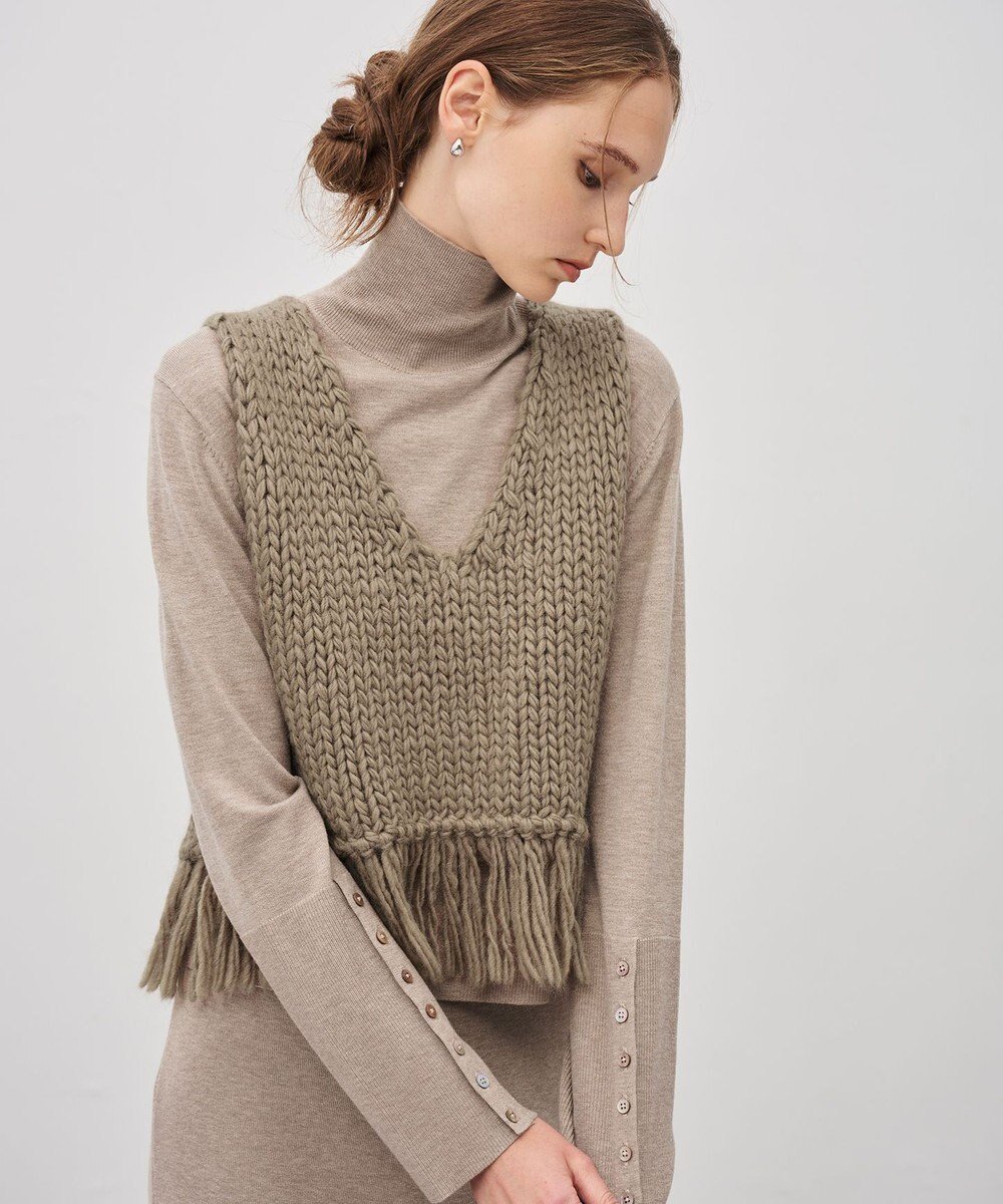 【アンクレイヴ/uncrave】のハンドニット ジレ インテリア・キッズ・メンズ・レディースファッション・服の通販 founy(ファニー)  ファッション Fashion レディースファッション Fashion for Women アウター Coat / Outerwear Collection トップス・カットソー Cut & Sew Tops ニット Knit Tops & Sweaters ベスト&ジレ / 重ね着スタイル Vests & Gilets インナー Innerwear カーディガン Cardigan, Knitwear コンパクト Compact, Small Size セーター Sweater, Knitwear タートル Turtleneck, Turtle Collar 手編み Hand-Knitted, Handmade Knit ハンド Hand, Handmade フリンジ Fringe, Tassel A/W・秋冬 Autumn/Winter 新作・新入荷 New Arrivals / New In モカ|ID: prp329100004748729 ipo3291000000034338572