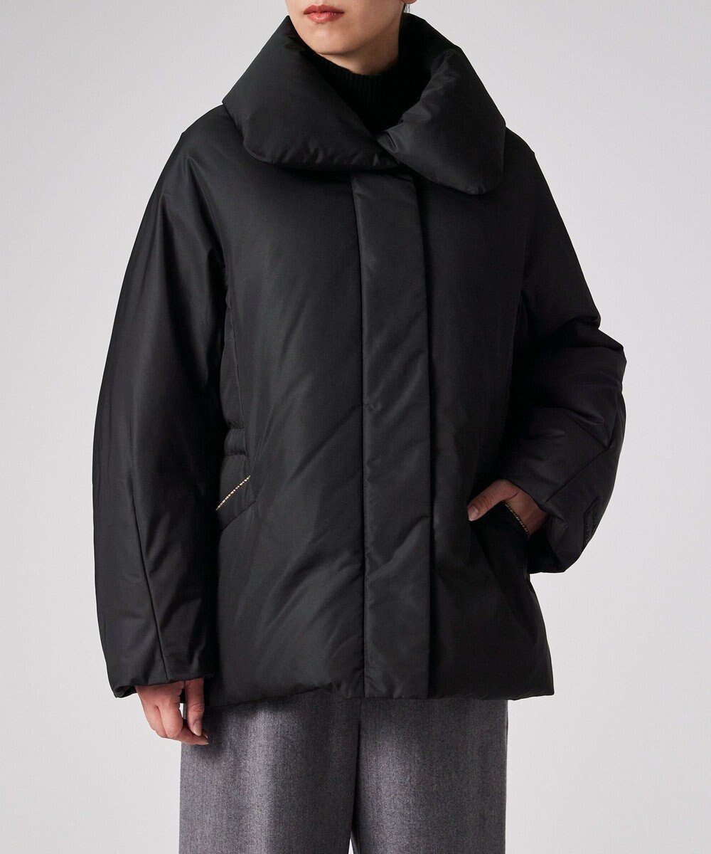 【ポール スミス/Paul Smith】のラウンド ショートダウン インテリア・キッズ・メンズ・レディースファッション・服の通販 founy(ファニー) 　ファッション　Fashion　レディースファッション　Fashion for Women　アウター　Coat / Outerwear Collection　コート・ロングコート・ピーコート　Long Coats, Peacoats & More　レディースジャケット・軽アウター　Jackets　ショート　Short, Short Length　シンプル　Simple, Minimal　ジャケット　Jacket, Outerwear　ダウン　Down, Puffer　ポケット　Pocket, Pocket Detail　モダン　Modern, Contemporary　ラウンド　Round, Round Neck　ロング　Long, Long-Length　夏　Summer　S/S・春夏　SS, Spring/Summer, Warm Season　A/W・秋冬　Autumn/Winter　防寒　Cold Protection, Winter-Ready　ブラック|ID: prp329100004750304 ipo3291000000035574600