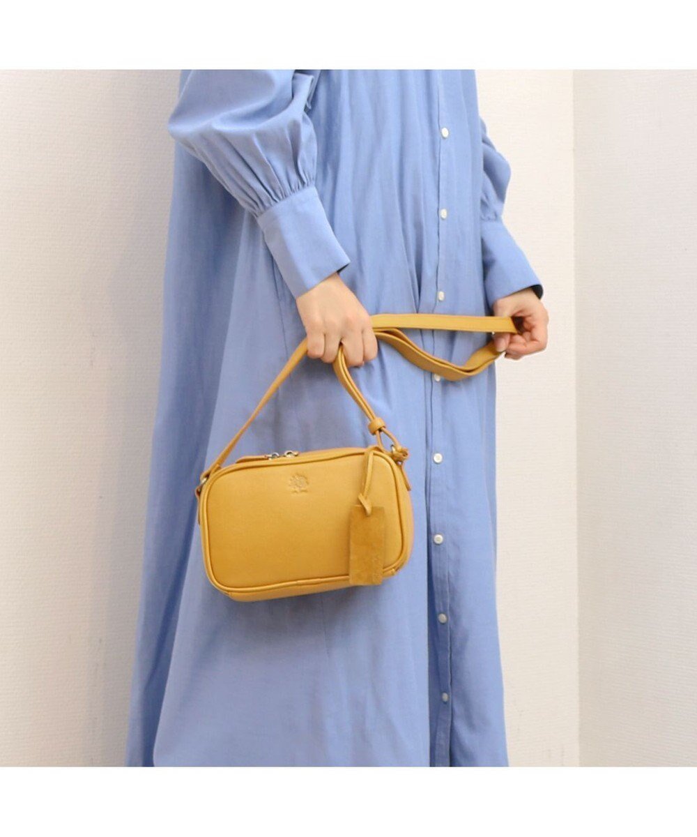 【アンビリオン/UNBILLION】のアトランタ ATLANTA / 牛革BOX型ウォレットショルダー インテリア・キッズ・メンズ・レディースファッション・服の通販 founy(ファニー) ファッション Fashion レディースファッション Fashion for Women ショルダー Shoulder, Shoulder Strap シンプル Simple, Minimal ポケット Pocket, Pocket Detail 旅行 Travel 財布 Wallet, Purse イエロー|ID: prp329100004750315 ipo3291000000034348414