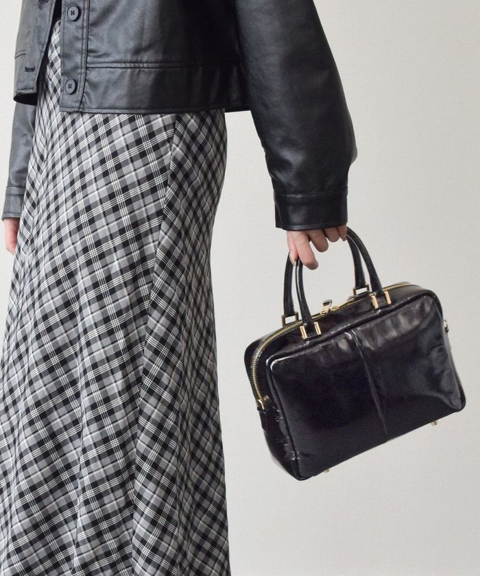 【インター ショシュール/INTER-CHAUSSURES】の【CHRISTIAN VILLA】センターシームハンドバッグ インテリア・キッズ・メンズ・レディースファッション・服の通販 founy(ファニー) https://founy.com/ ファッション Fashion レディースファッション Fashion for Women バッグ Bags イタリア Italy シンプル Simple, Minimal |ID: prp329100004750321 ipo3291000000034348497