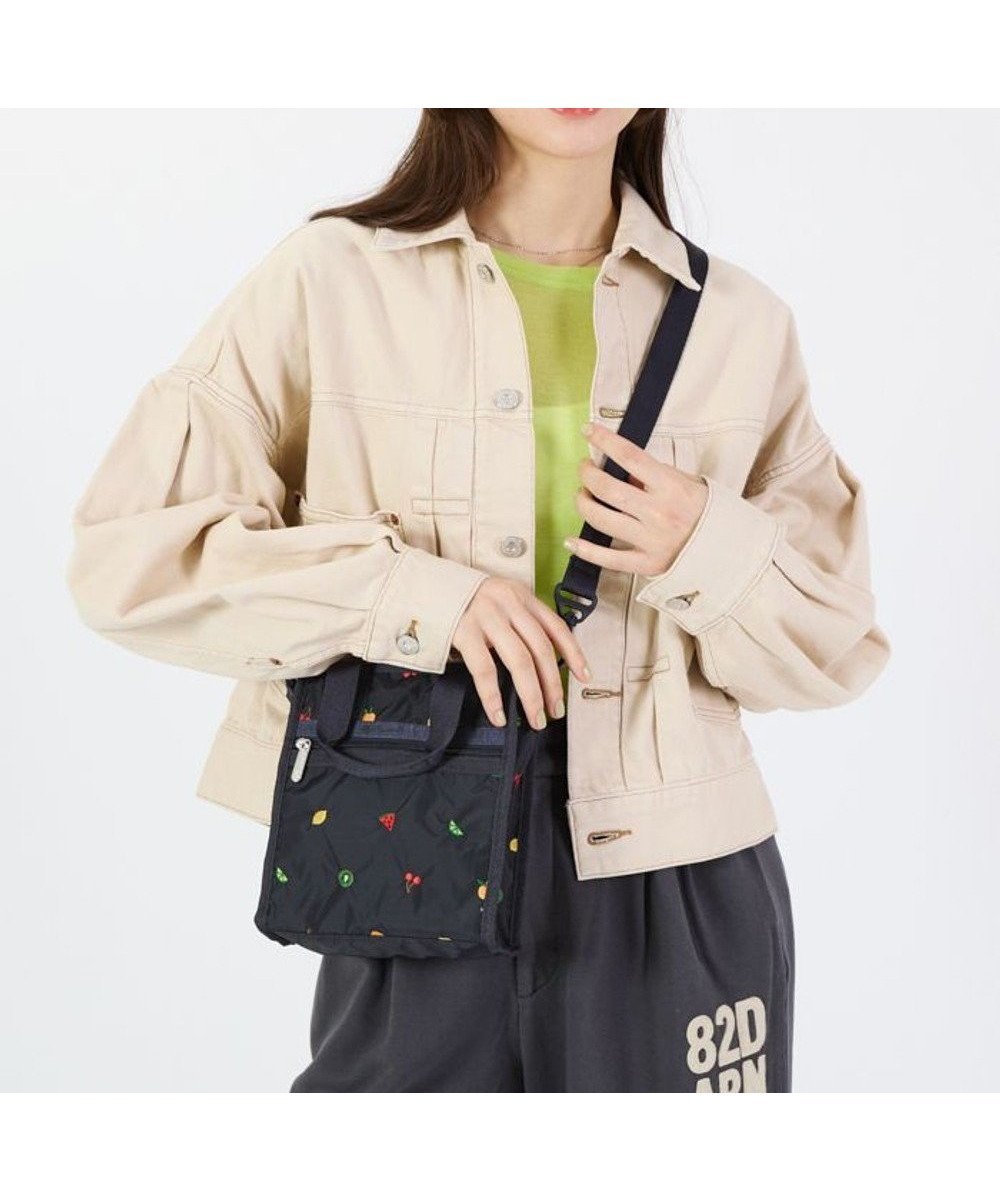 【レスポートサック/LeSportsac】のMINI N/S TOTE/ミックスドフルーツエンブロイダリー 人気、トレンドファッション・服の通販 founy(ファニー) ファッション Fashion レディースファッション Fashion for Women バッグ Bags おすすめ Recommended / Our Picks アウトドア Outdoor Clothing アクセサリー Fashion Accessories スクエア Square, Square Shape スマート Smart, Elegant ドット Polka Dot, Dot Pattern ポケット Pocket, Pocket Detail ポーチ Pouch, Small Case 旅行 Travel 財布 Wallet, Purse other-1|ID: prp329100004752989 ipo3291000000034377438