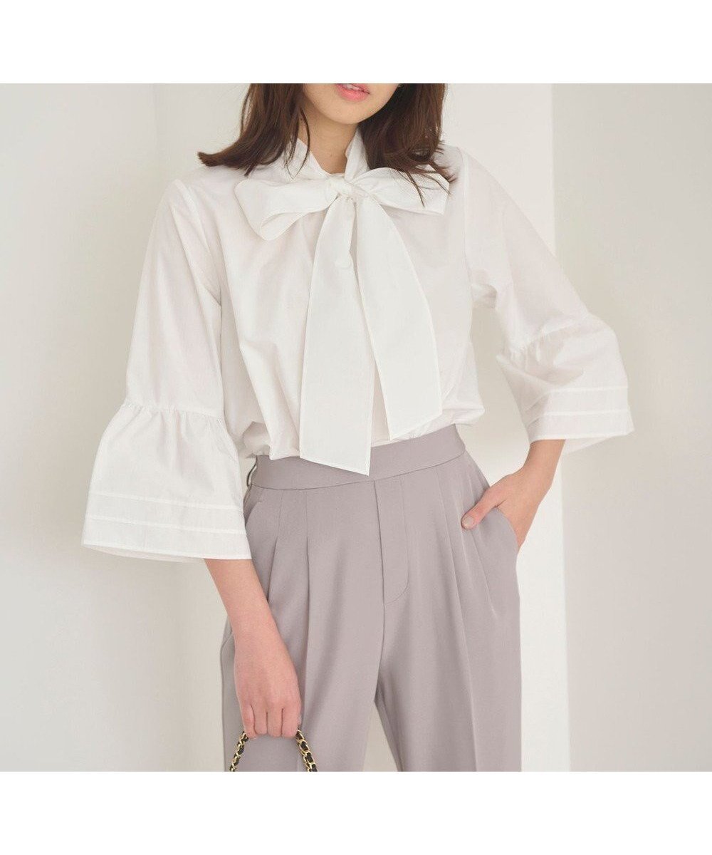 【フェルゥ/Feroux】の【洗える・2WAY】リボンタイチュニック ブラウス インテリア・キッズ・メンズ・レディースファッション・服の通販 founy(ファニー) 　ファッション　Fashion　レディースファッション　Fashion for Women　トップス・カットソー　Cut & Sew Tops　シャツ・ブラウス・オフィスカジュアル　Elegant Blouses & Button-Ups　スリーブ　Sleeve, Long Sleeve / Short Sleeve　チュニック　Tunic, Long Top　デニム　Denim, Jeans Material　フレア　Flare, Flared　リボン　Ribbon, Bow　夏　Summer　春　Spring　S/S・春夏　SS, Spring/Summer, Warm Season　洗える　Machine Washable　ホワイト系|ID: prp329100004753004 ipo3291000000034377735