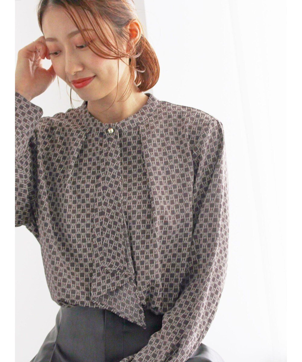 【テチチ/Te chichi】のパターンアソートボウタイブラウス インテリア・キッズ・メンズ・レディースファッション・服の通販 founy(ファニー) ファッション Fashion レディースファッション Fashion for Women トップス・カットソー Cut & Sew Tops シャツ・ブラウス・オフィスカジュアル Elegant Blouses & Button-Ups クラシカル Classical, Vintage-Inspired シンプル Simple, Minimal スタンド Stand Collar, Upright Stand エレガント 上品 Elegant 夏 Summer S/S・春夏 SS, Spring/Summer, Warm Season A/W・秋冬 Autumn/Winter グレー|ID: prp329100004753009 ipo3291000000034377827