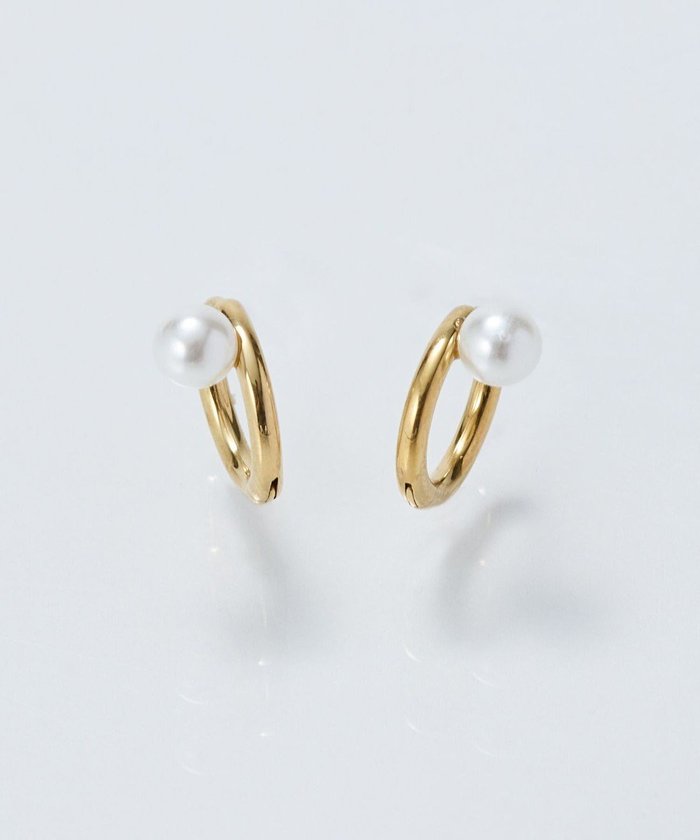 【フィービィー/phoebe】の【金属アレルギー対応】イージーパールフープピアス/サージカルステンレス ゴールド インテリア・キッズ・メンズ・レディースファッション・服の通販 founy(ファニー) https://founy.com/ ファッション Fashion レディースファッション Fashion for Women ジュエリー Jewelry ファッションリング Fashion Rings イヤリング・フープ・ドロップタイプ Hoop, Drop & Clip Earrings アクセサリー Fashion Accessories イヤリング Earrings シンプル Simple, Minimal パール Pearl, Pearl Accent フープ Hoop, Hoop Earrings モチーフ Motif, Design Theme エレガント 上品 Elegant |ID: prp329100004753010 ipo3291000000034377830