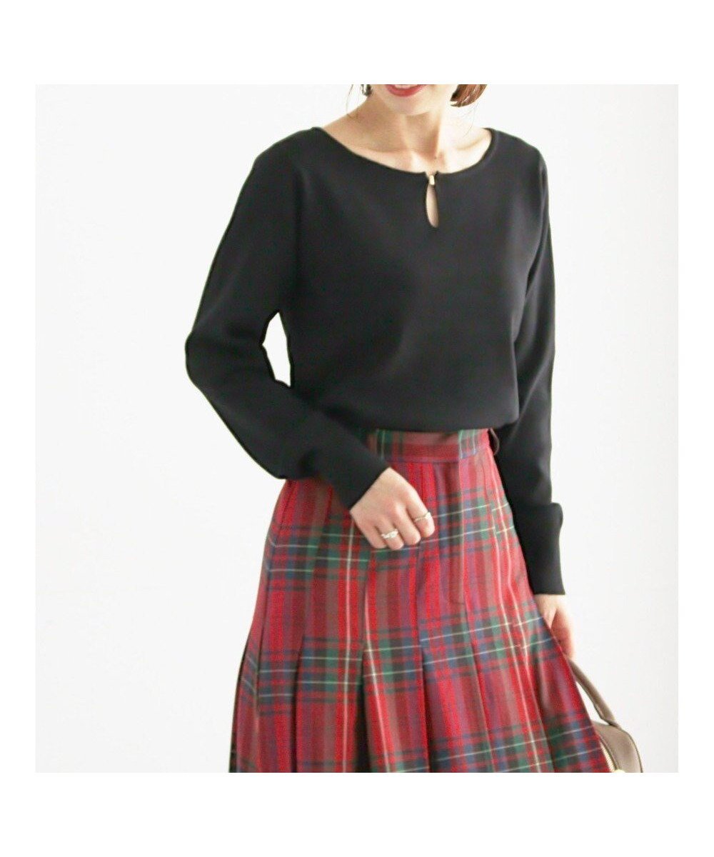 【テチチ/Te chichi】のスクエアチャームキーネックプルオーバー インテリア・キッズ・メンズ・レディースファッション・服の通販 founy(ファニー) ファッション Fashion レディースファッション Fashion for Women トップス・カットソー Cut & Sew Tops ニット Knit Tops & Sweaters カジュアルプルオーバー・ニットトップス Pullovers & Knit Tops / Casual Pullovers おすすめ Recommended / Our Picks スクエア Square, Square Shape スラックス Slacks, Dress Pants セーター Sweater, Knitwear チャーム Charm, Pendant デコルテ Décolleté, Neckline フィット Fit, Slim Fit 夏 Summer S/S・春夏 SS, Spring/Summer, Warm Season A/W・秋冬 Autumn/Winter ブラック|ID: prp329100004753061 ipo3291000000034378166