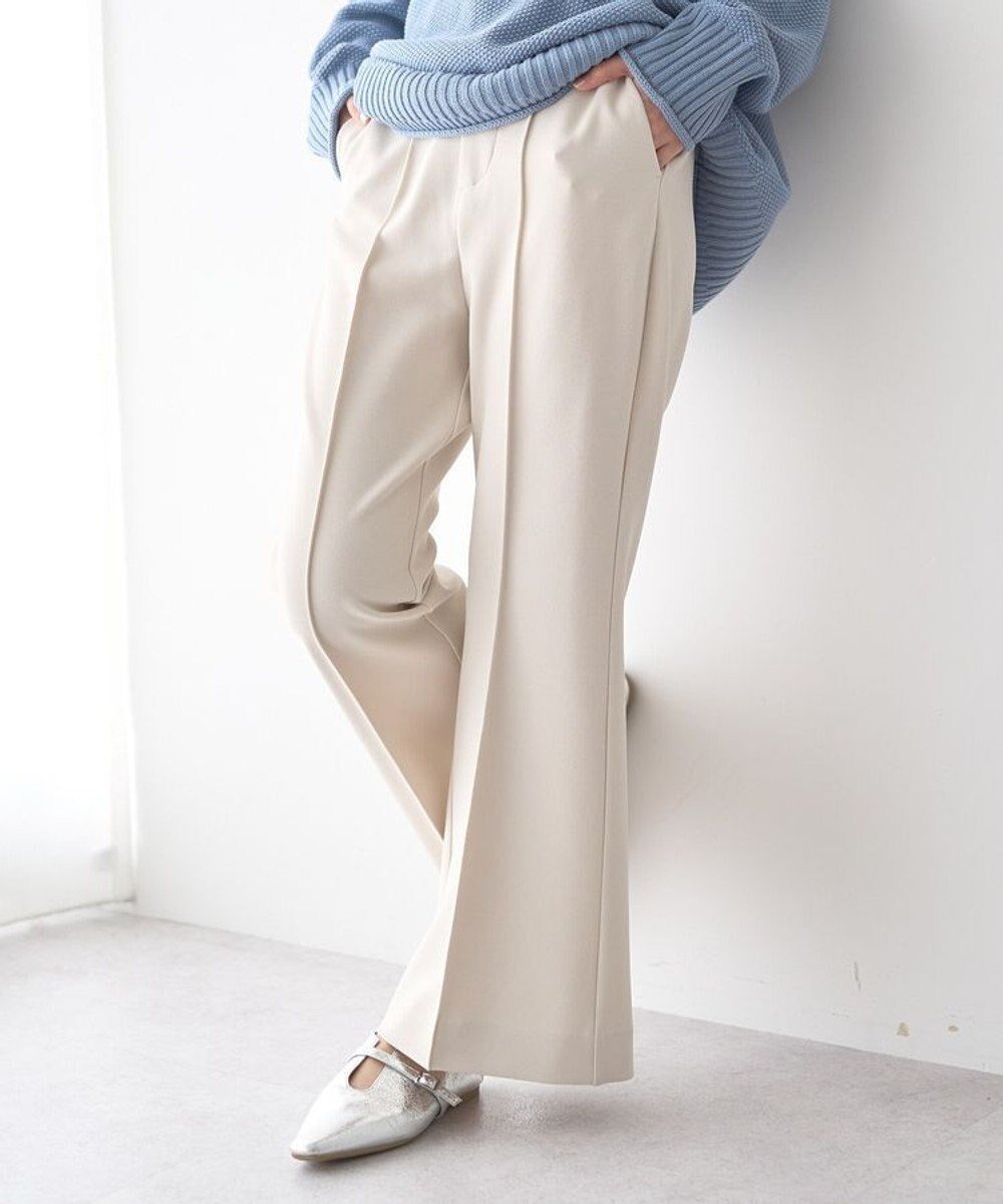 【アースミュージックアンドエコロジー/earth music&ecology】のセンターシームフレアパンツ インテリア・キッズ・メンズ・レディースファッション・服の通販 founy(ファニー) 　ファッション　Fashion　レディースファッション　Fashion for Women　パンツ　Pants & Trousers　カットソー　Cut and Sewn Top　フレア　Flare, Flared　フロント　Front, Front Design　ポケット　Pocket, Pocket Detail　ワイド　Wide, Wide Fit　A/W・秋冬　Autumn/Winter　Ecru|ID: prp329100004754148 ipo3291000000034675312