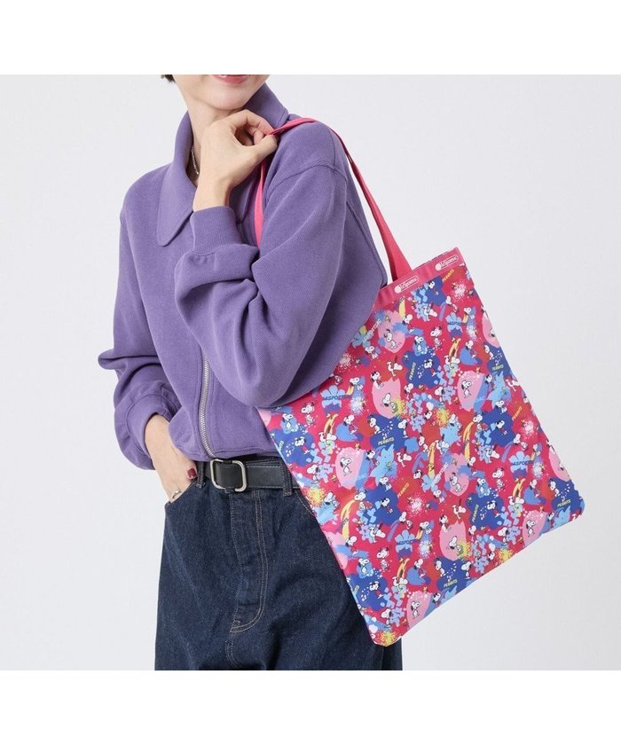 【レスポートサック/LeSportsac】のLARGE EMERALD TOTE/ピーナッツプレイタイム インテリア・キッズ・メンズ・レディースファッション・服の通販 founy(ファニー) https://founy.com/ ファッション Fashion レディースファッション Fashion for Women バッグ Bags コレクション Collection, Seasonal Line シンプル Simple, Minimal スリム Slim, Slim Fit 雑誌 Magazine, Fashion Magazine ポケット Pocket, Pocket Detail おすすめ Recommended / Our Picks ビジネス 仕事 通勤 Business / Work / Commuting |ID: prp329100004754187 ipo3291000000034388366