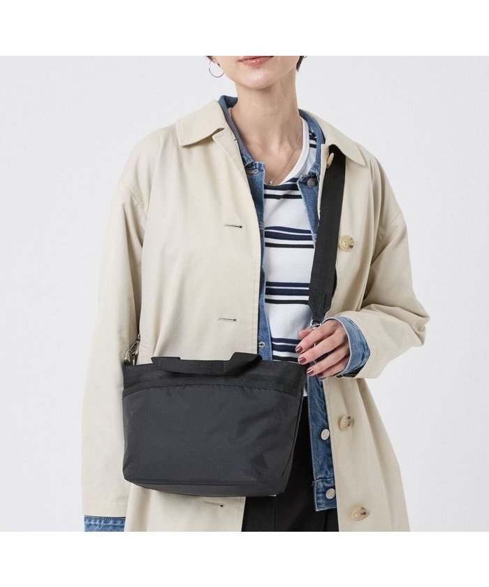 【レスポートサック/LeSportsac】のSMALL BUCKET TOTE/リサイクルドブラックJP インテリア・キッズ・メンズ・レディースファッション・服の通販 founy(ファニー) https://founy.com/ ファッション Fashion レディースファッション Fashion for Women バッグ Bags コンパクト Compact, Small Size 軽量 Lightweight, Ultra Light ショルダー Shoulder, Shoulder Strap シンプル Simple, Minimal 財布 Wallet, Purse トラベル Travel, Travel Gear 人気 Popular, Best Seller プリント Print, Printed Pattern ポケット Pocket, Pocket Detail ポシェット Pochette, Mini Bag 無地 Plain, Solid Color 新作・新入荷 New Arrivals / New In おすすめ Recommended / Our Picks 旅行 Travel ギフト プレゼント Gift / Present ビジネス 仕事 通勤 Business / Work / Commuting |ID: prp329100004754206 ipo3291000000034388433