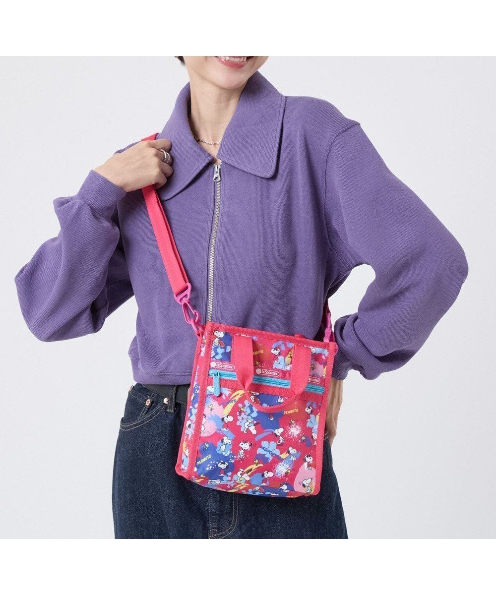 【レスポートサック/LeSportsac】のMINI N/S TOTE/ピーナッツプレイタイム インテリア・キッズ・メンズ・レディースファッション・服の通販 founy(ファニー) 　ファッション　Fashion　レディースファッション　Fashion for Women　バッグ　Bags　アウトドア　Outdoor Clothing　コレクション　Collection, Seasonal Line　スクエア　Square, Square Shape　スマート　Smart, Elegant　財布　Wallet, Purse　ポケット　Pocket, Pocket Detail　ポーチ　Pouch, Small Case　おすすめ　Recommended / Our Picks　旅行　Travel　ピーナッツプレイタイム|ID: prp329100004754213 ipo3291000000034388448