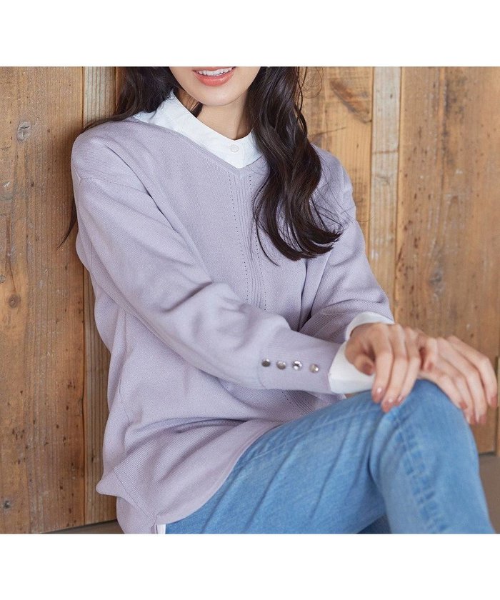 【ティアクラッセ/Tiaclasse】の【洗える】Vネックラウンドヘムニットチュニック インテリア・キッズ・メンズ・レディースファッション・服の通販 founy(ファニー) https://founy.com/ ファッション Fashion レディースファッション Fashion for Women トップス・カットソー Cut & Sew Tops ニット Knit Tops & Sweaters Vネックトップス V-Neck Tops / V-Cut Neckline Shirts ウォッシャブル Machine Washable 春 Spring 洗える Machine Washable 秋 Autumn カーディガン Cardigan, Knitwear シルバー Silver, Metallic Silver スリット Slit, Slit Detail セーター Sweater, Knitwear タートルネック Turtleneck, High Neck チュニック Tunic, Long Top 長袖 Long Sleeve, Full Sleeve ポケット Pocket, Pocket Detail ラウンド Round, Round Neck ロング Long, Long-Length 冬 Winter / This Winter A/W・秋冬 Autumn/Winter S/S・春夏 SS, Spring/Summer, Warm Season 再入荷 Restock / Back in Stock 夏 Summer 新作・新入荷 New Arrivals / New In |ID: prp329100004755552 ipo3291000000035703126