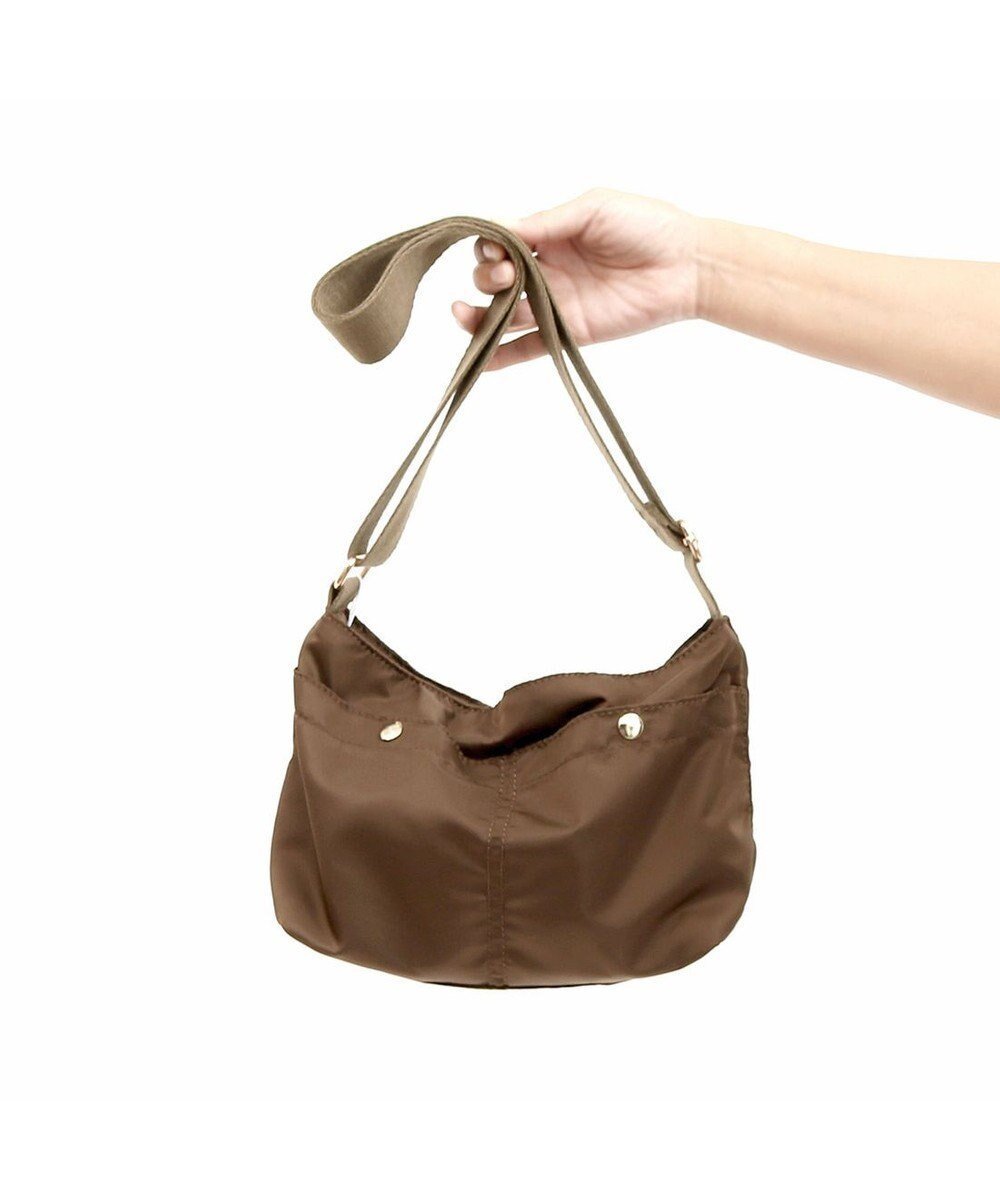 【アンビリオン/UNBILLION】のカシュカシュ cachecache / 舟型ナイロンショルダー インテリア・キッズ・メンズ・レディースファッション・服の通販 founy(ファニー) ファッション Fashion レディースファッション Fashion for Women カラフル Colorful Design 軽量 Lightweight, Ultra Light ショルダー Shoulder, Shoulder Strap シンプル Simple, Minimal 財布 Wallet, Purse トラベル Travel, Travel Gear ハンド Hand, Handmade ミックス Mix, Mixed Style メンズ Men's, Menswear モチーフ Motif, Design Theme 再入荷 Restock / Back in Stock 旅行 Travel ブラウン|ID: prp329100004755563 ipo3291000000034398746