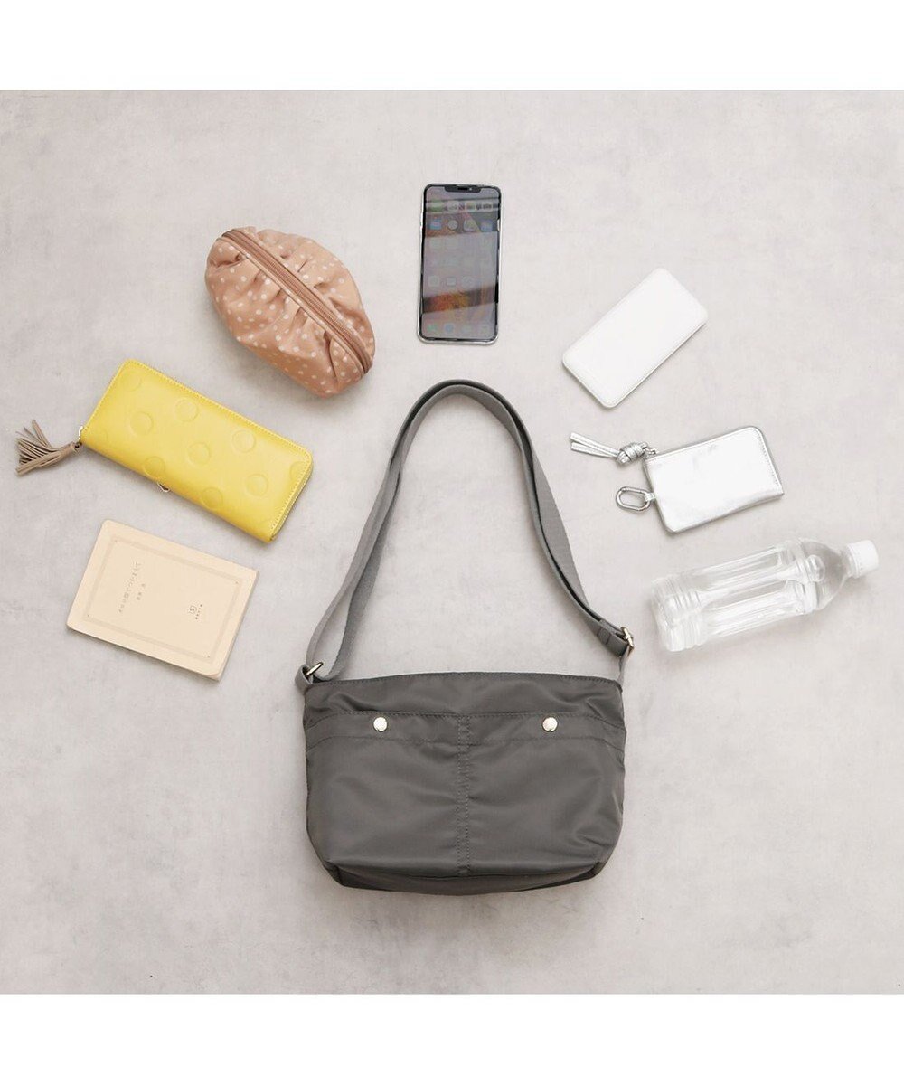 【アンビリオン/UNBILLION】のカシュカシュ cachecache / 舟型ナイロンショルダー インテリア・キッズ・メンズ・レディースファッション・服の通販 founy(ファニー) ファッション Fashion レディースファッション Fashion for Women カラフル Colorful Design 軽量 Lightweight, Ultra Light ショルダー Shoulder, Shoulder Strap シンプル Simple, Minimal 財布 Wallet, Purse トラベル Travel, Travel Gear ハンド Hand, Handmade ミックス Mix, Mixed Style メンズ Men's, Menswear モチーフ Motif, Design Theme 再入荷 Restock / Back in Stock 旅行 Travel GY|ID: prp329100004755563 ipo3291000000034398748