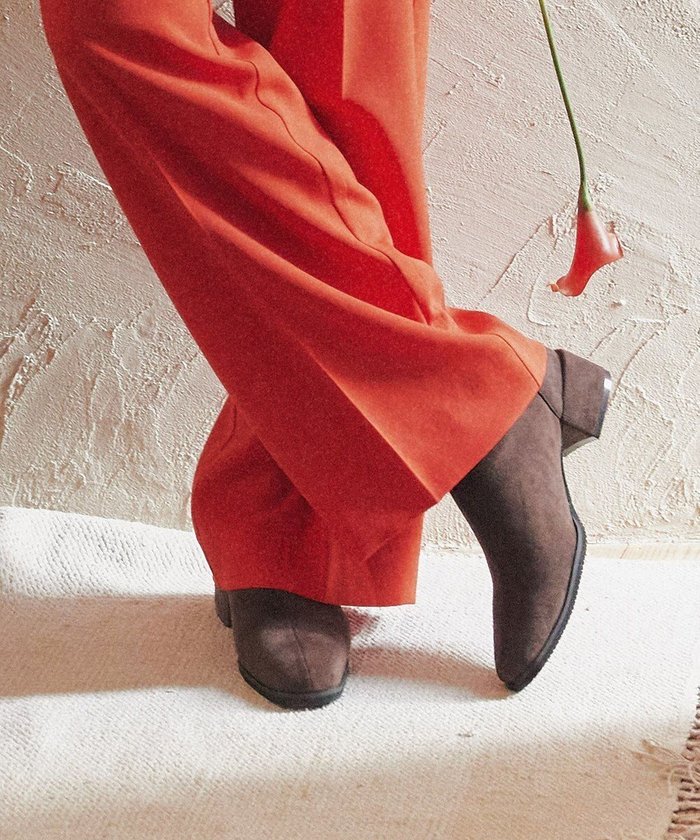 【ブリジット バーキン/Bridget Birkin】の【PARADIS COULEUR】スクエアトウバックジップストレッチブーツ インテリア・キッズ・メンズ・レディースファッション・服の通販 founy(ファニー) https://founy.com/ ファッション Fashion レディースファッション Fashion for Women バッグ Bags クッション Cushion, Throw Pillow シンプル Simple, Minimal スクエア Square, Square Shape スタイリッシュ Stylish, Fashionable ストレッチ Stretch, Stretchy Fabric フィット Fit, Slim Fit 夏 Summer S/S・春夏 SS, Spring/Summer, Warm Season A/W・秋冬 Autumn/Winter 軽量 Lightweight, Ultra Light |ID: prp329100004757908 ipo3291000000034424343