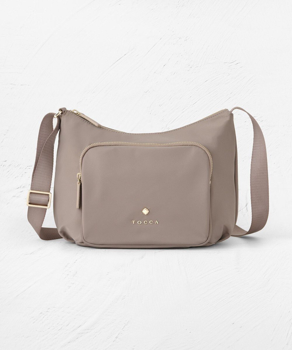 【トッカ/TOCCA】の【撥水】OPENING SENSE NYLONBAG ショルダーバッグ インテリア・キッズ・メンズ・レディースファッション・服の通販 founy(ファニー)  ファッション Fashion レディースファッション Fashion for Women バッグ Bags ショルダー Shoulder, Shoulder Strap ジップ Zip, Zipper 財布 Wallet, Purse トレンド Trend, Trending Now ハーフ Half, Half-Length フォルム Silhouette, Form フロント Front, Front Design ポケット Pocket, Pocket Detail メタル Metal, Metal Parts S/S・春夏 SS, Spring/Summer, Warm Season 新作・新入荷 New Arrivals / New In おすすめ Recommended / Our Picks 夏 Summer 旅行 Travel ビジネス 仕事 通勤 Business / Work / Commuting 2026年 2026 ベージュ系|ID: prp329100004757931 ipo3291000000034424404