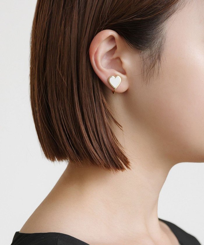【トッカ/TOCCA】のWITH HEART EARRINGS イヤリング インテリア・キッズ・メンズ・レディースファッション・服の通販 founy(ファニー) https://founy.com/ ファッション Fashion レディースファッション Fashion for Women ジュエリー Jewelry ファッションリング Fashion Rings イヤリング・フープ・ドロップタイプ Hoop, Drop & Clip Earrings 2026年 2026 アクセサリー Fashion Accessories イヤリング Earrings ジュエリー Jewelry, Accessories バランス Balance, Style Balance モダン Modern, Contemporary モチーフ Motif, Design Theme モノトーン Monotone, Black and White リュクス Luxury, Elegant, High-End, Chic 夏 Summer S/S・春夏 SS, Spring/Summer, Warm Season |ID: prp329100004757946 ipo3291000000034424470