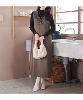 【ティアクラッセ/Tiaclasse】の【洗える】アシメフリルVネックジャンパースカート 人気、トレンドファッション・服の通販 founy(ファニー) ファッション Fashion レディースファッション Fashion for Women スカート Skirts アクセサリー Fashion Accessories インナー Innerwear オケージョン Occasion Wear 洗える Machine Washable 秋 Autumn カーディガン Cardigan, Knitwear スリット Slit, Slit Detail チュニック Tunic, Long Top フェミニン Feminine, Girly フリル Frill, Ruffle ポケット Pocket, Pocket Detail リブニット Rib Knit, Ribbed Knit ロング Long, Long-Length 冬 Winter / This Winter A/W・秋冬 Autumn/Winter 再入荷 Restock / Back in Stock エレガント 上品 Elegant セレモニー Ceremony 新作・新入荷 New Arrivals / New In ビジネス 仕事 通勤 Business / Work / Commuting |ID:prp329100004758076