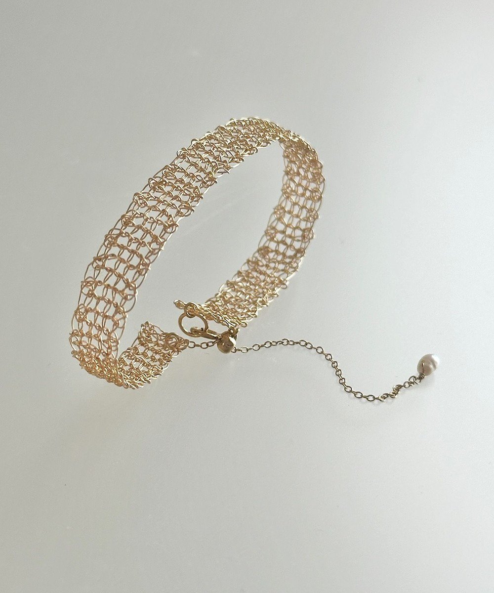 【カスミノ/CASUMINO】のlace ブレスレット インテリア・キッズ・メンズ・レディースファッション・服の通販 founy(ファニー) 　ファッション　Fashion　レディースファッション　Fashion for Women　ジュエリー　Jewelry　チェーン＆カフブレスレット　Cuff & Chain Bracelets　アクセサリー　Fashion Accessories　イヤリング　Earrings　かぎ針　Crochet　手編み　Hand-Knitted, Handmade Knit　ブレスレット　Bracelet, Wristband　ワイヤー　Wire, Wired Bra　おすすめ　Recommended / Our Picks　ギフト プレゼント　Gift / Present　gold|ID: prp329100004758097 ipo3291000000034425256